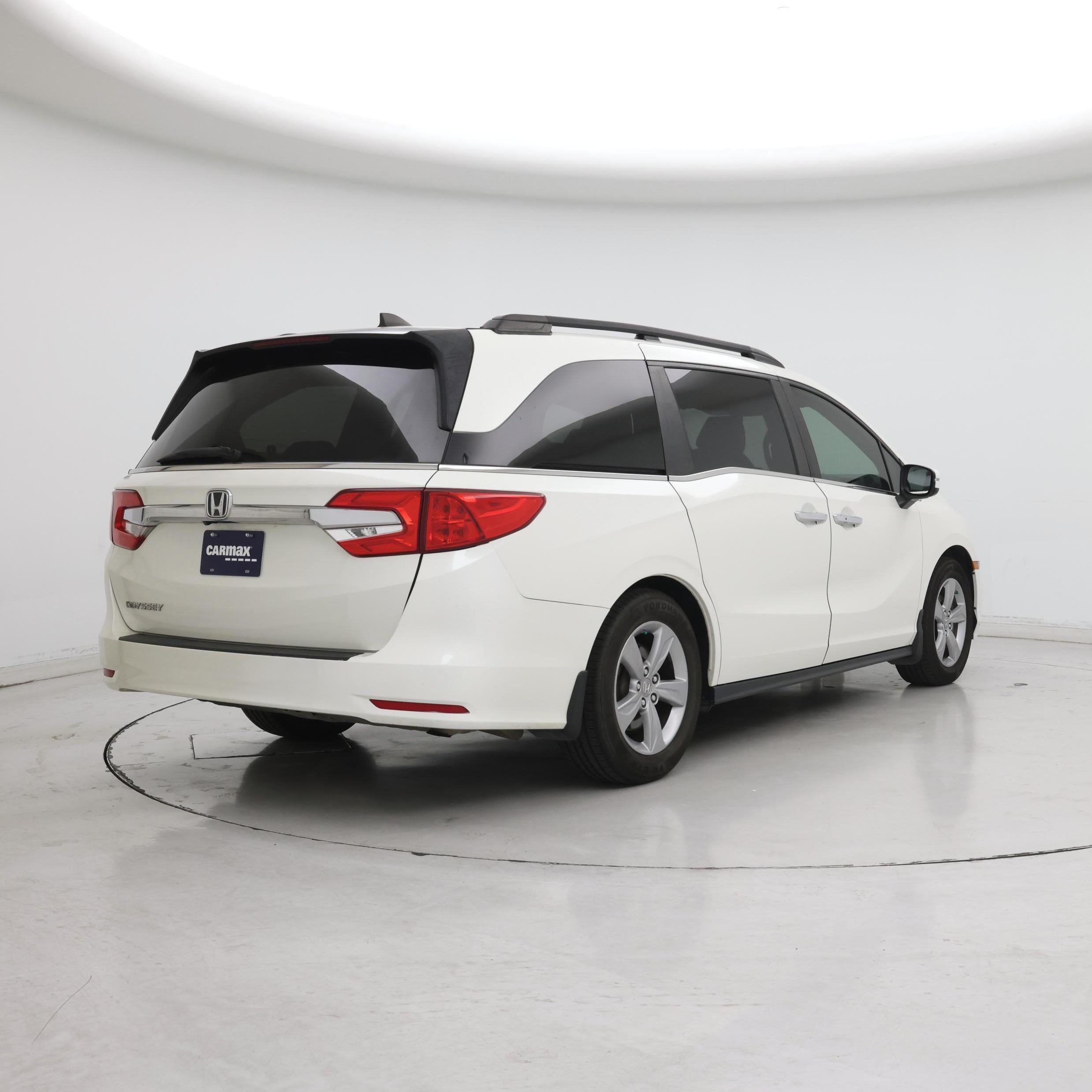 Thumbnail: 2019 Honda Odyssey - 8