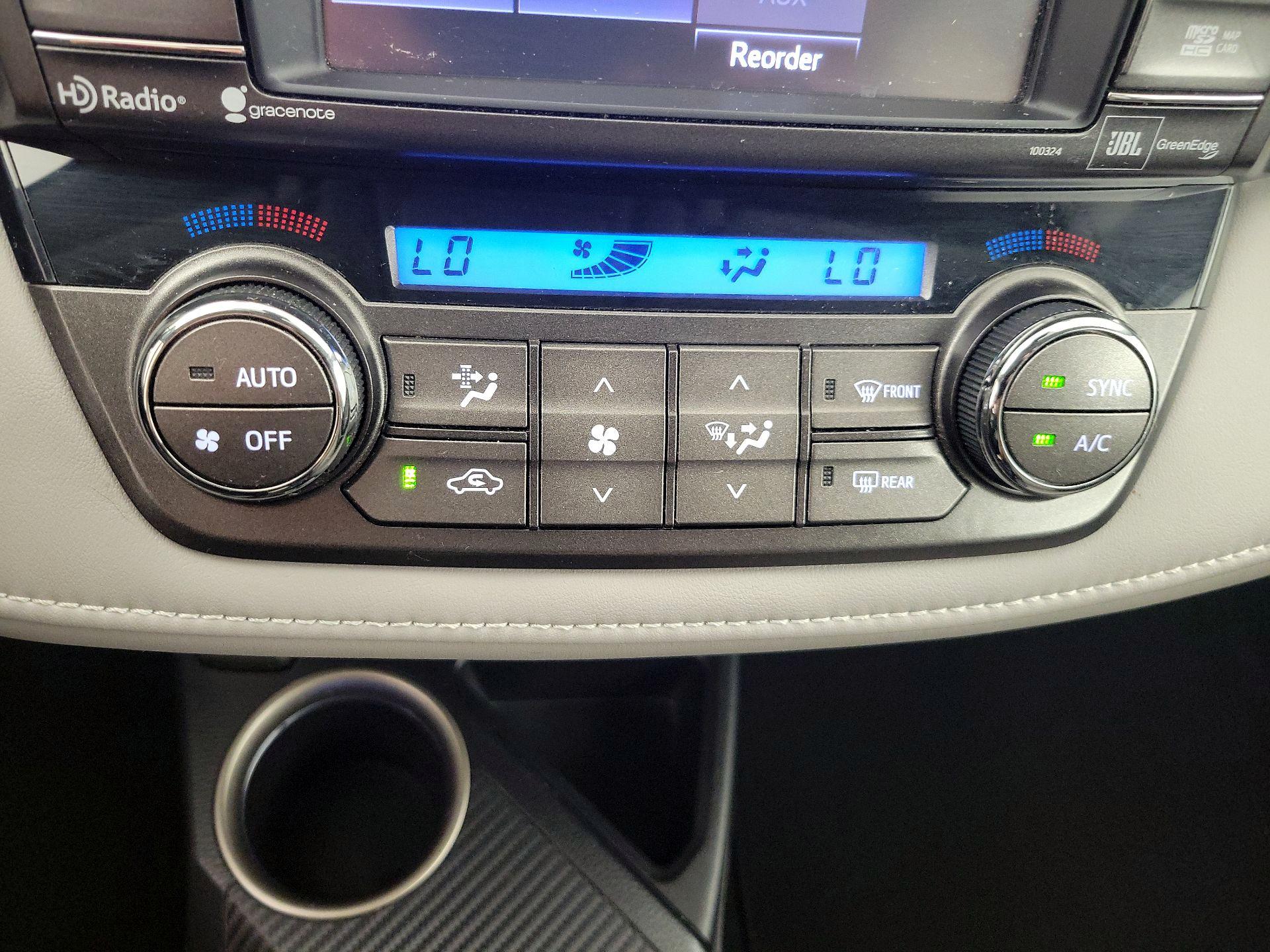 Thumbnail: 2015 Toyota RAV4 - 16