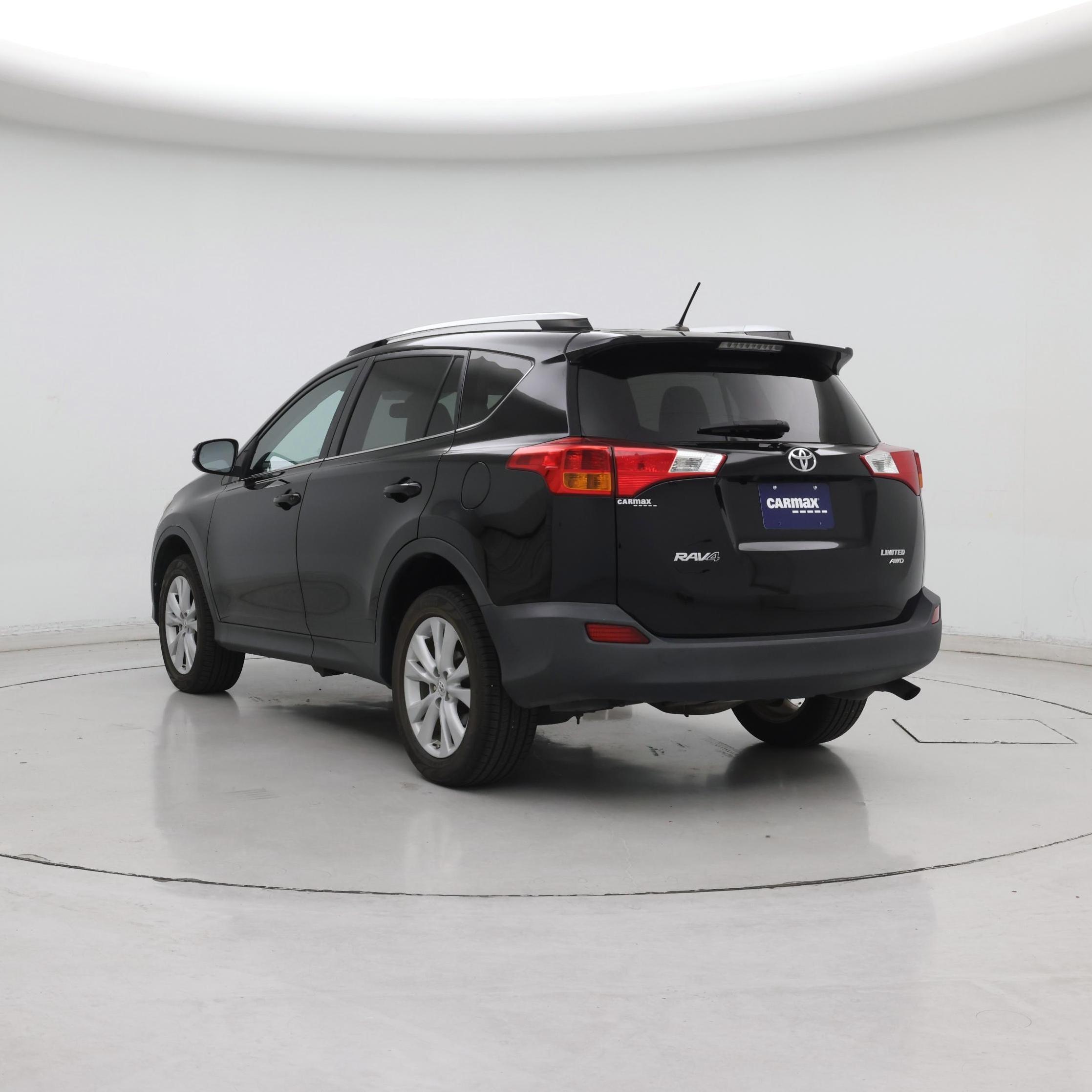 Thumbnail: 2015 Toyota RAV4 - 2