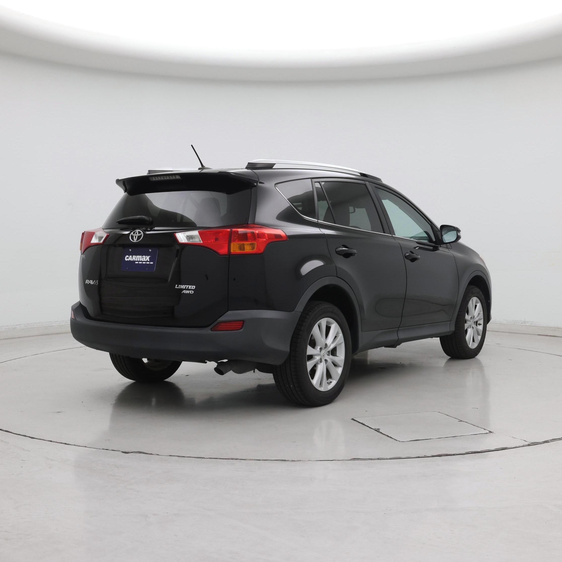 Thumbnail: 2015 Toyota RAV4 - 8