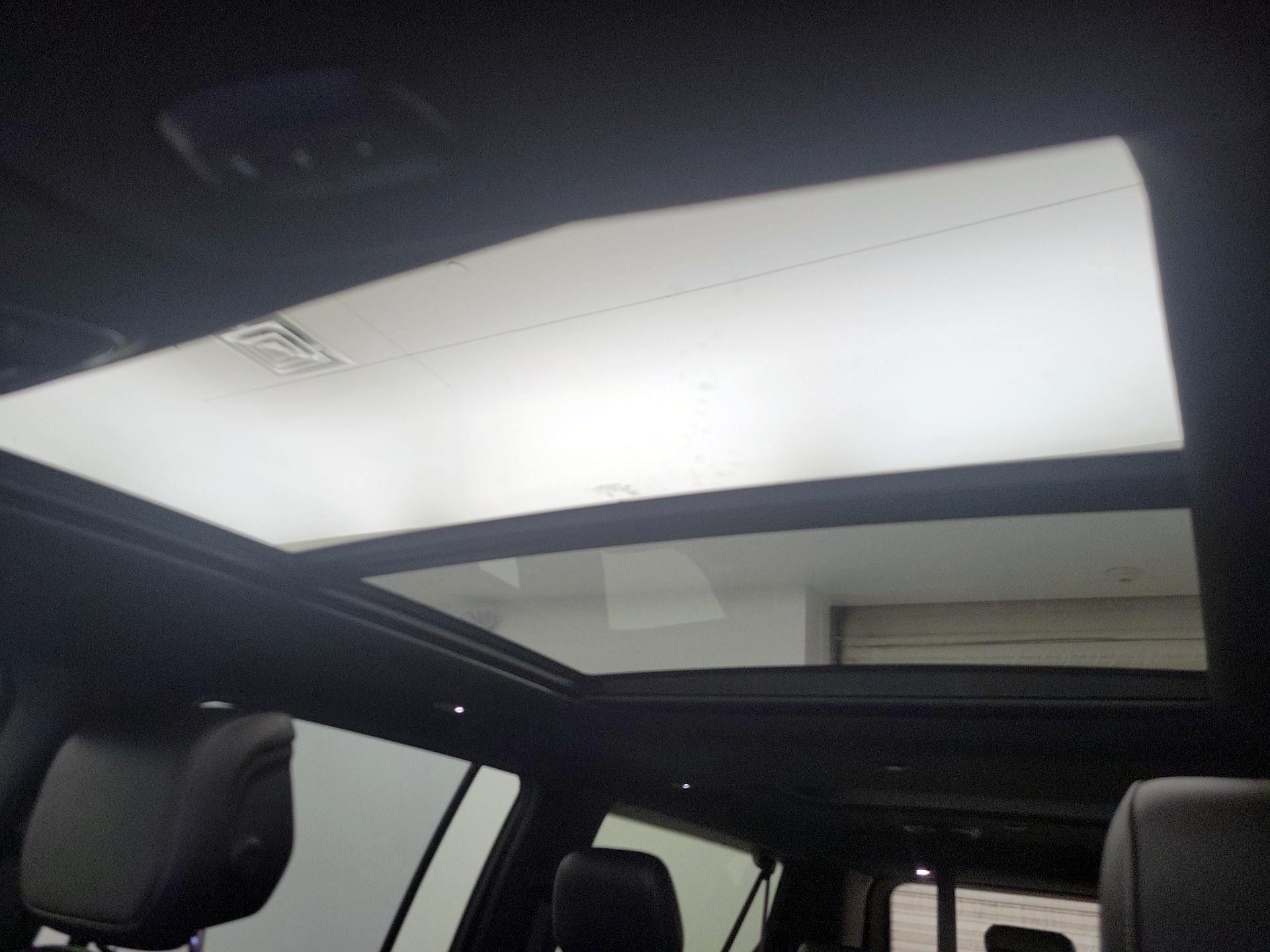 Thumbnail: 2023 Jeep Wagoneer - 20
