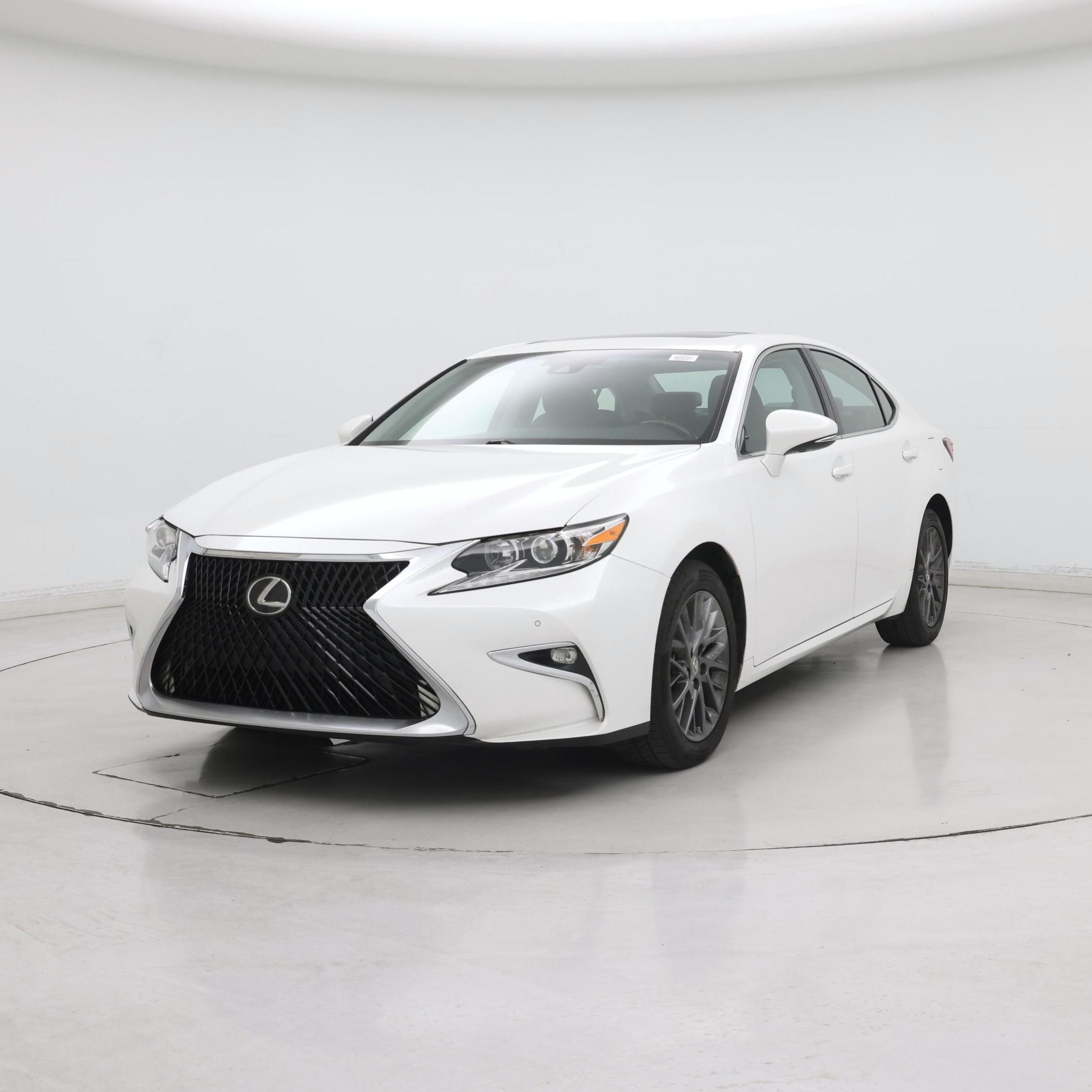 Thumbnail: 2018 Lexus ES - 4