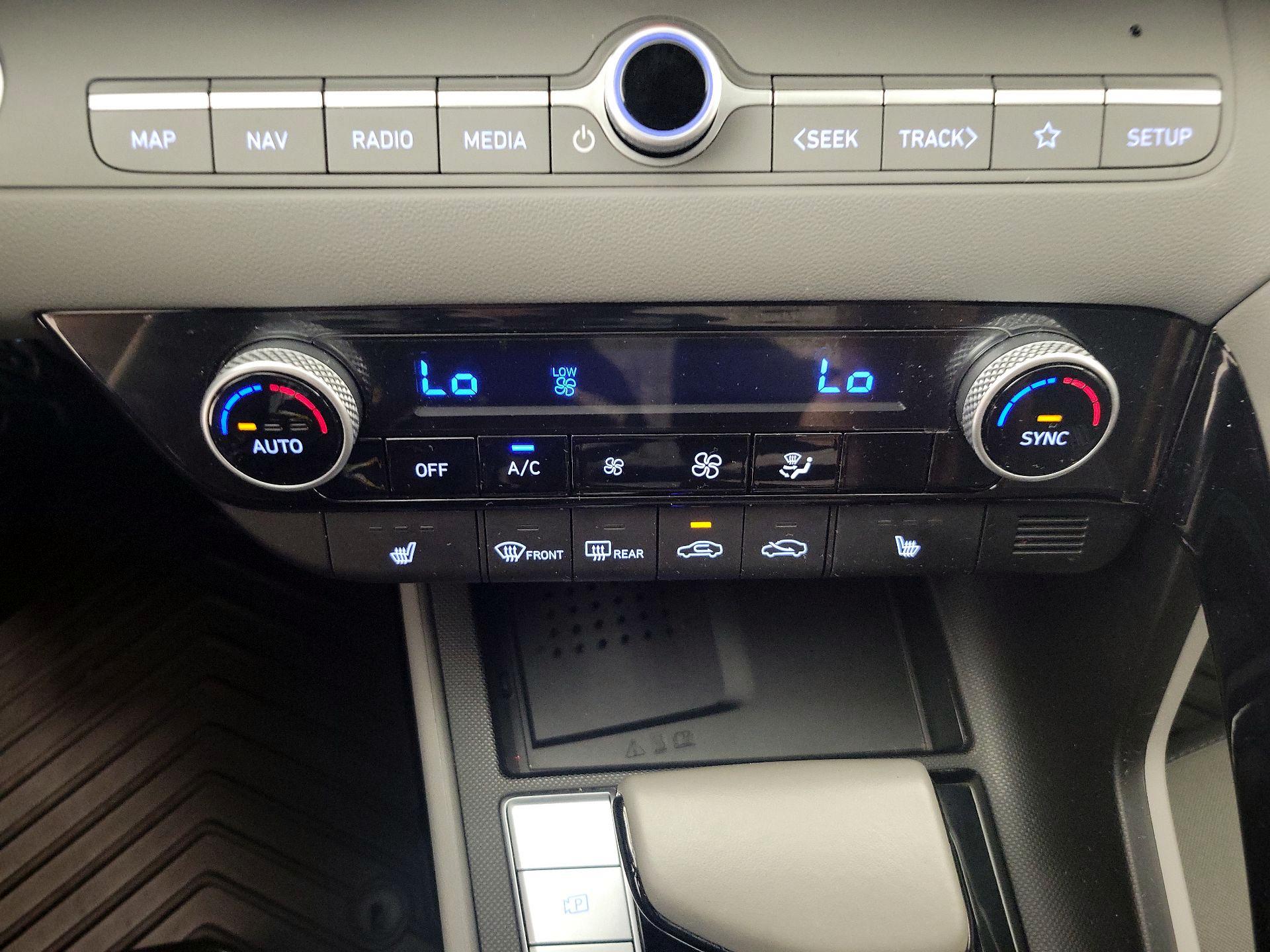 Thumbnail: 2023 Hyundai Elantra - 17
