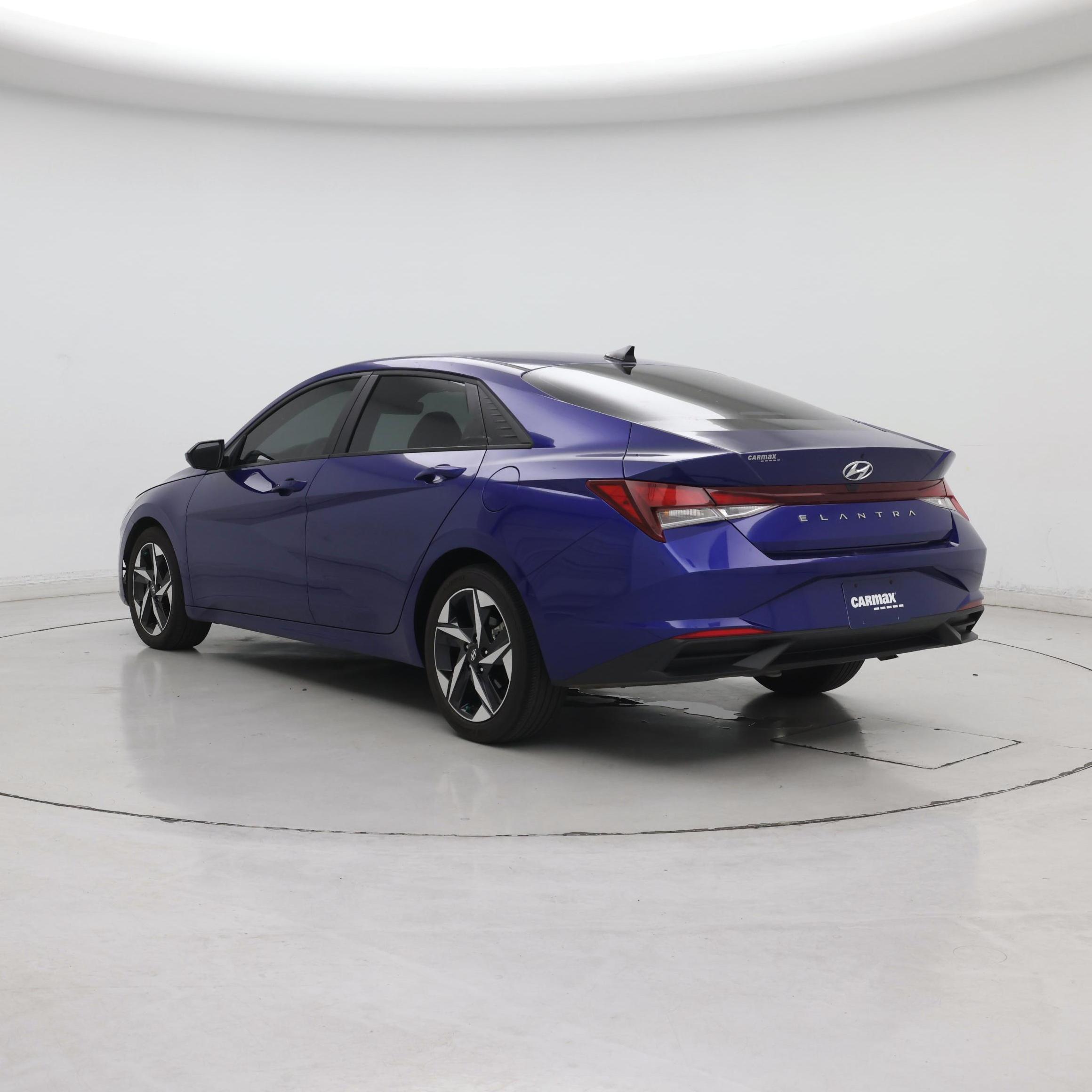 Thumbnail: 2023 Hyundai Elantra - 2