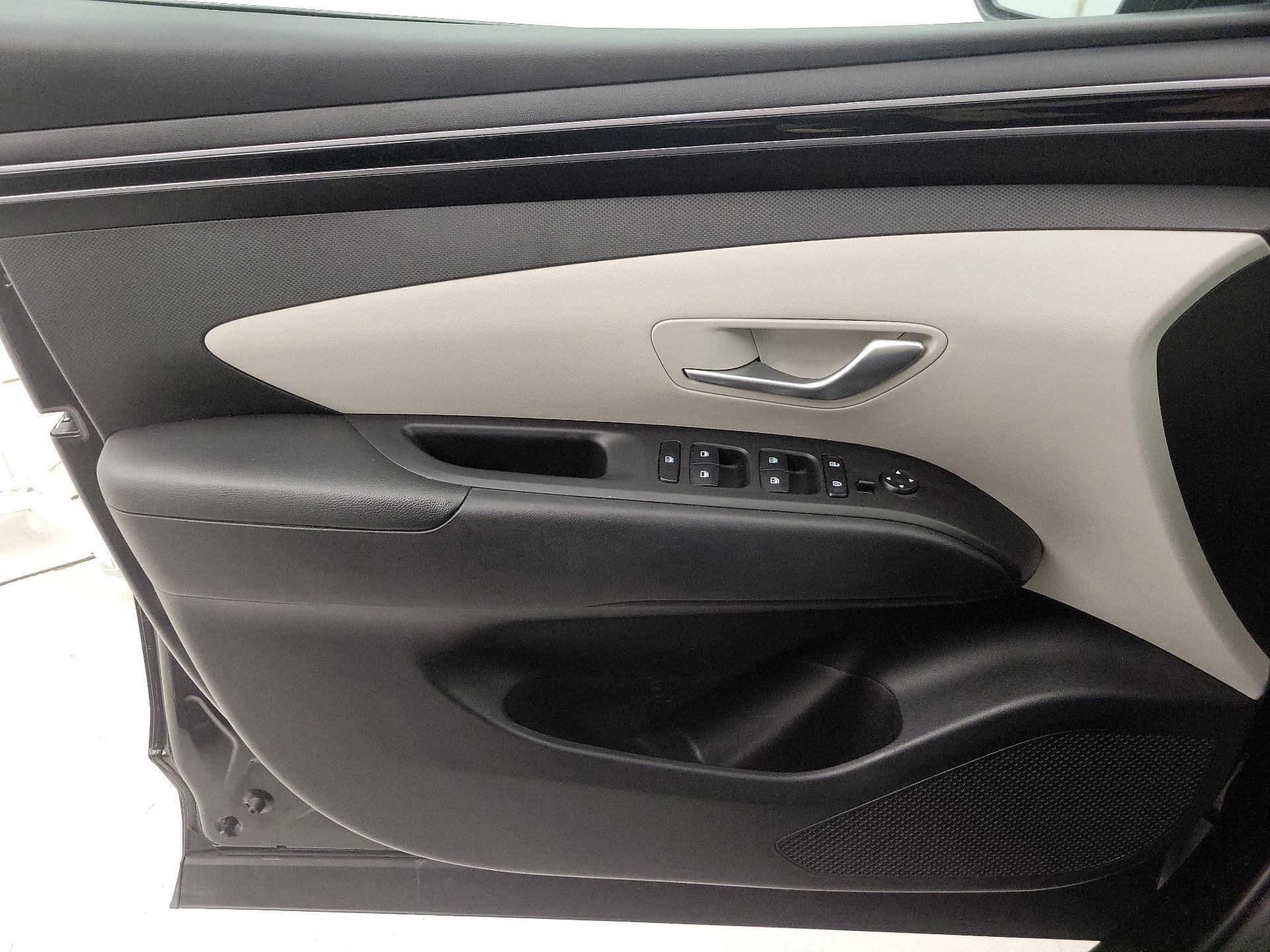 Thumbnail: 2023 Hyundai Tucson - 12