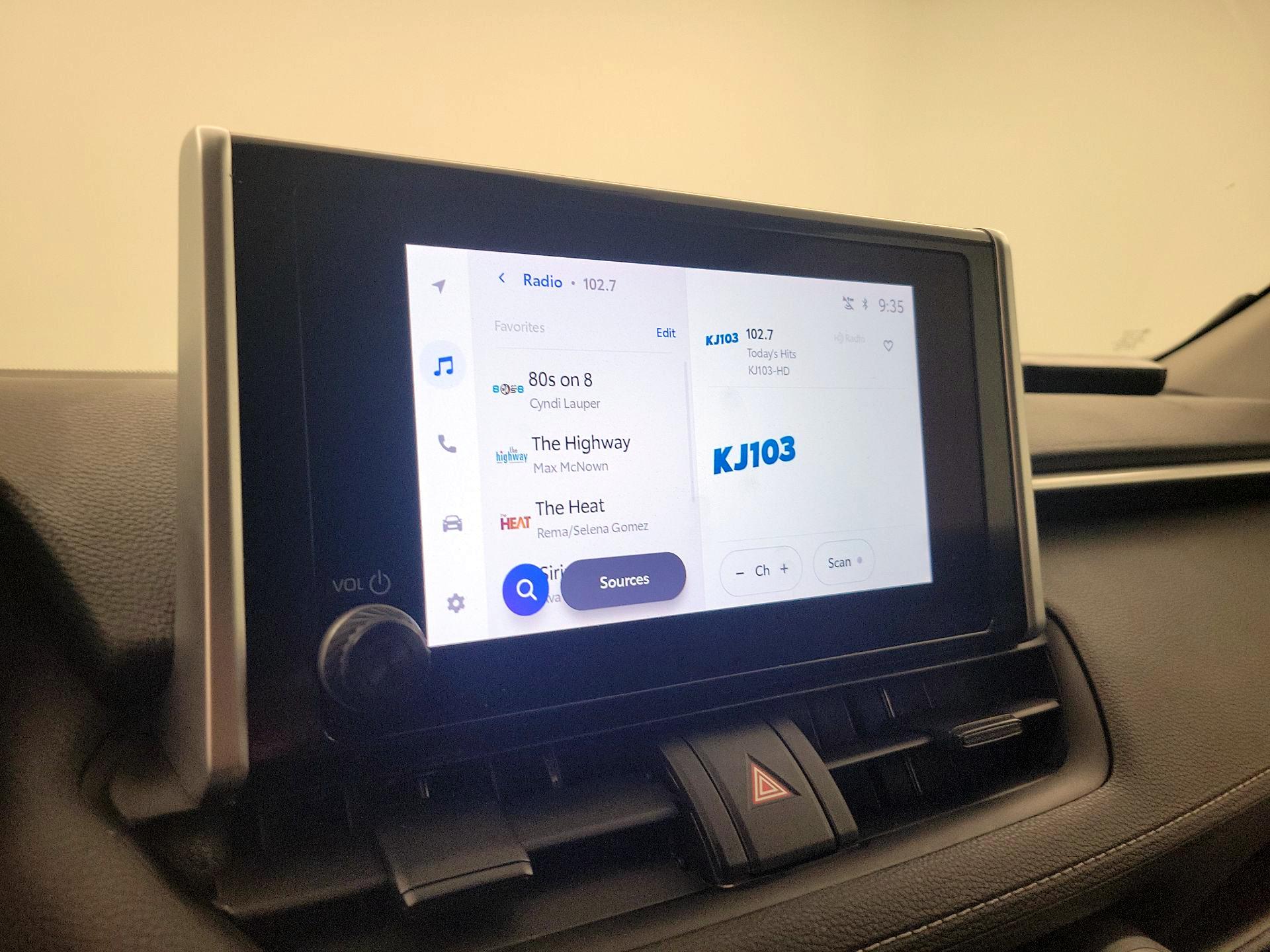 Thumbnail: 2024 Toyota RAV4 - 15