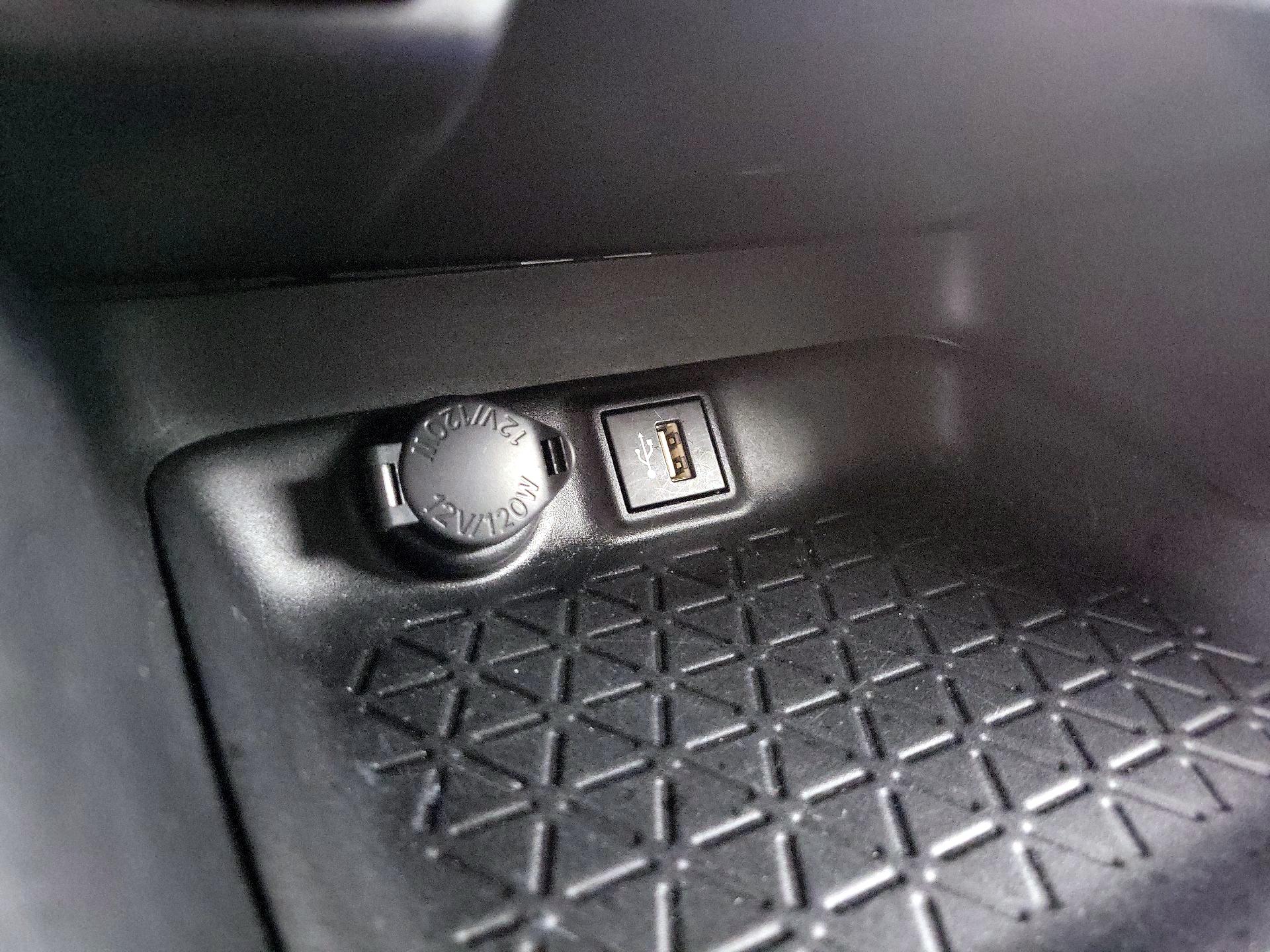 Thumbnail: 2024 Toyota RAV4 - 18