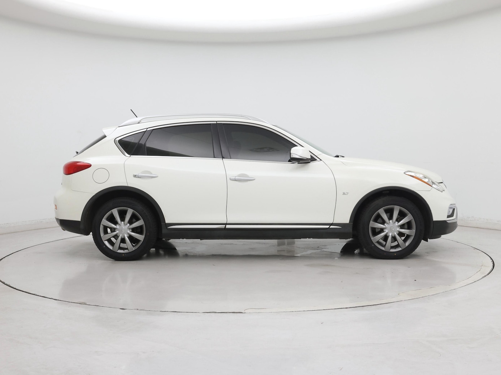 2016 INFINITI QX50 Base - Photo 8