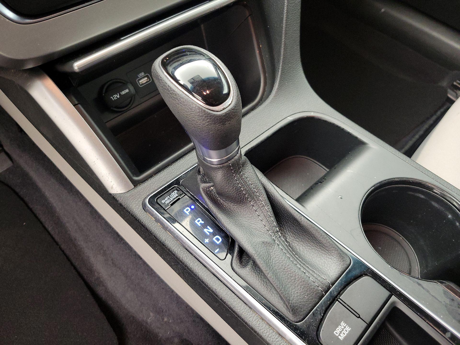 Thumbnail: 2015 Hyundai Sonata - 17