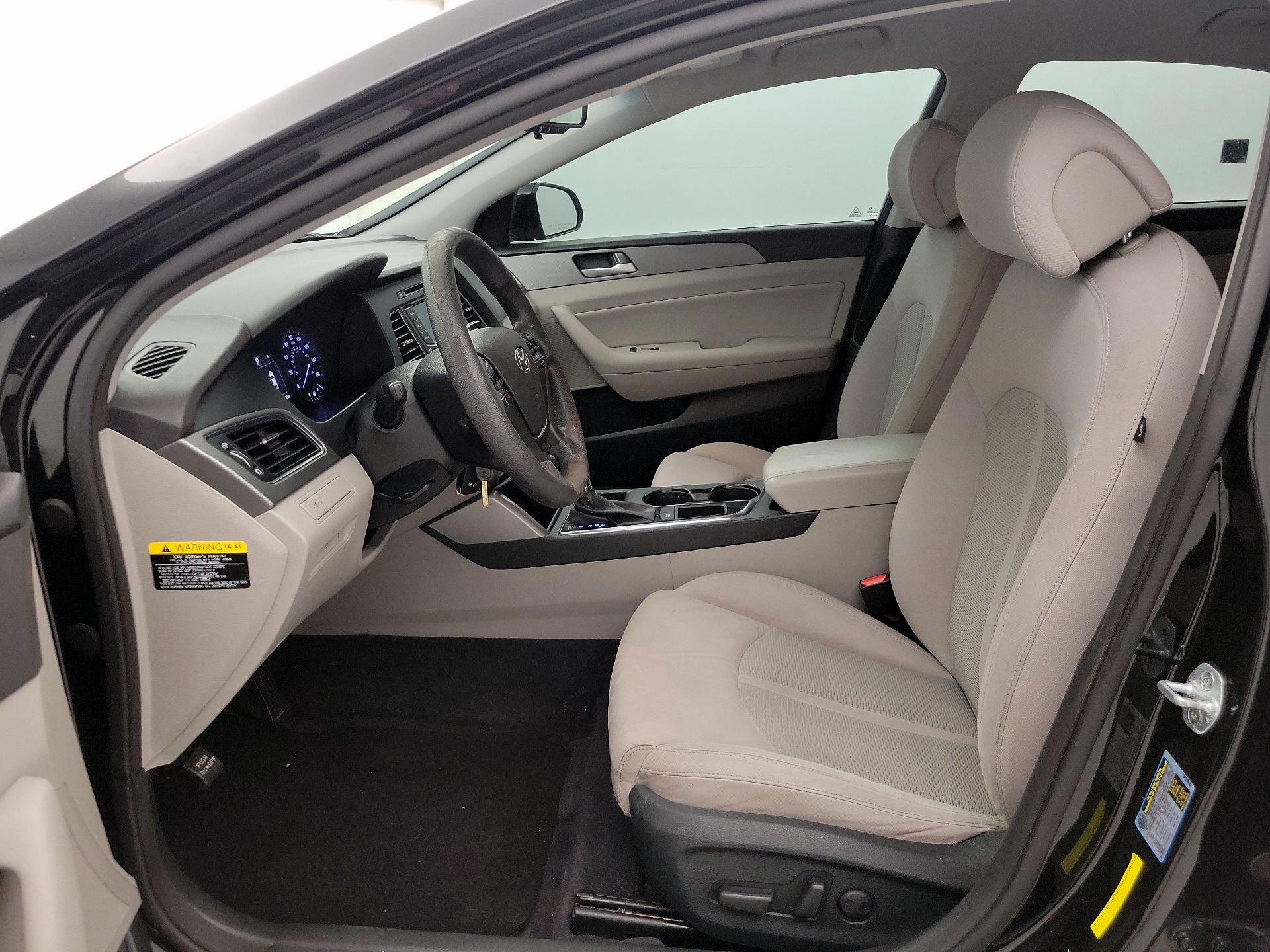 Thumbnail: 2015 Hyundai Sonata - 19