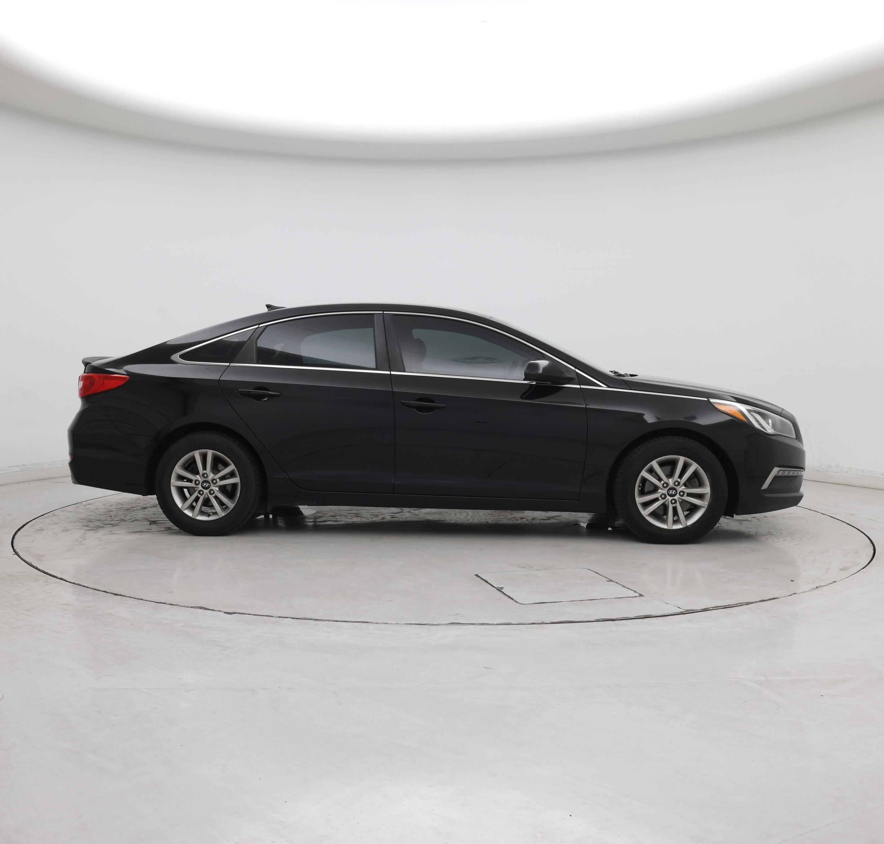 Thumbnail: 2015 Hyundai Sonata - 7