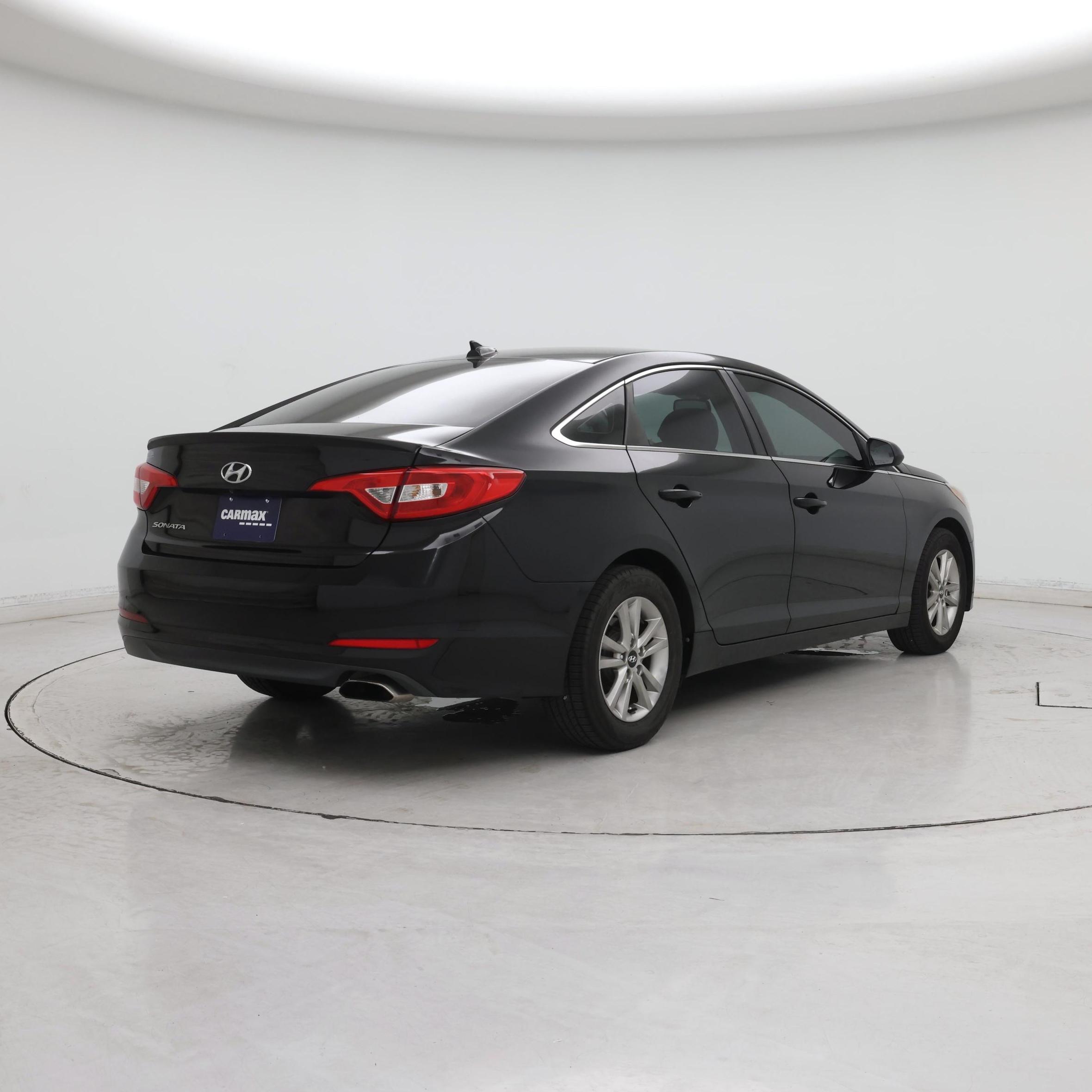 Thumbnail: 2015 Hyundai Sonata - 8