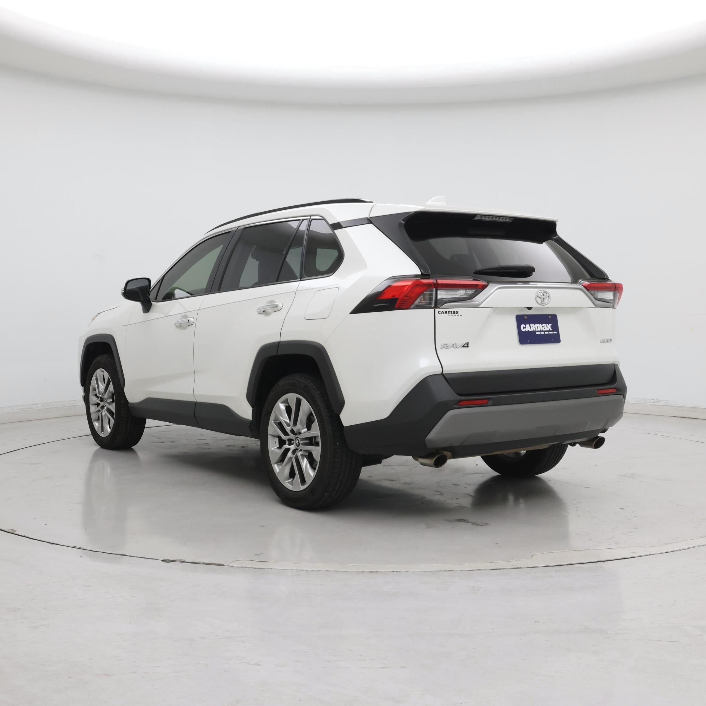 Thumbnail: 2019 Toyota RAV4 - 2