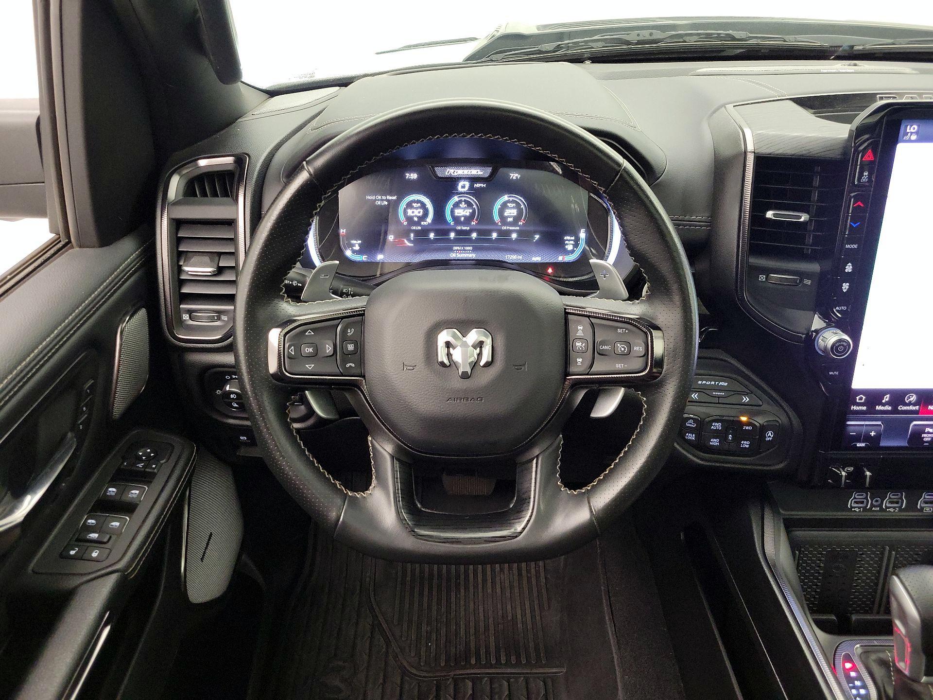 Thumbnail: 2025 RAM 1500 - 10