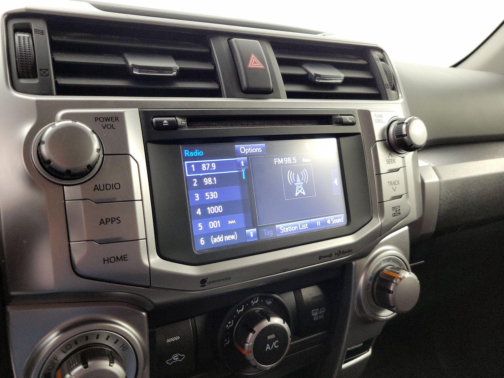 Thumbnail: 2016 Toyota 4Runner - 15