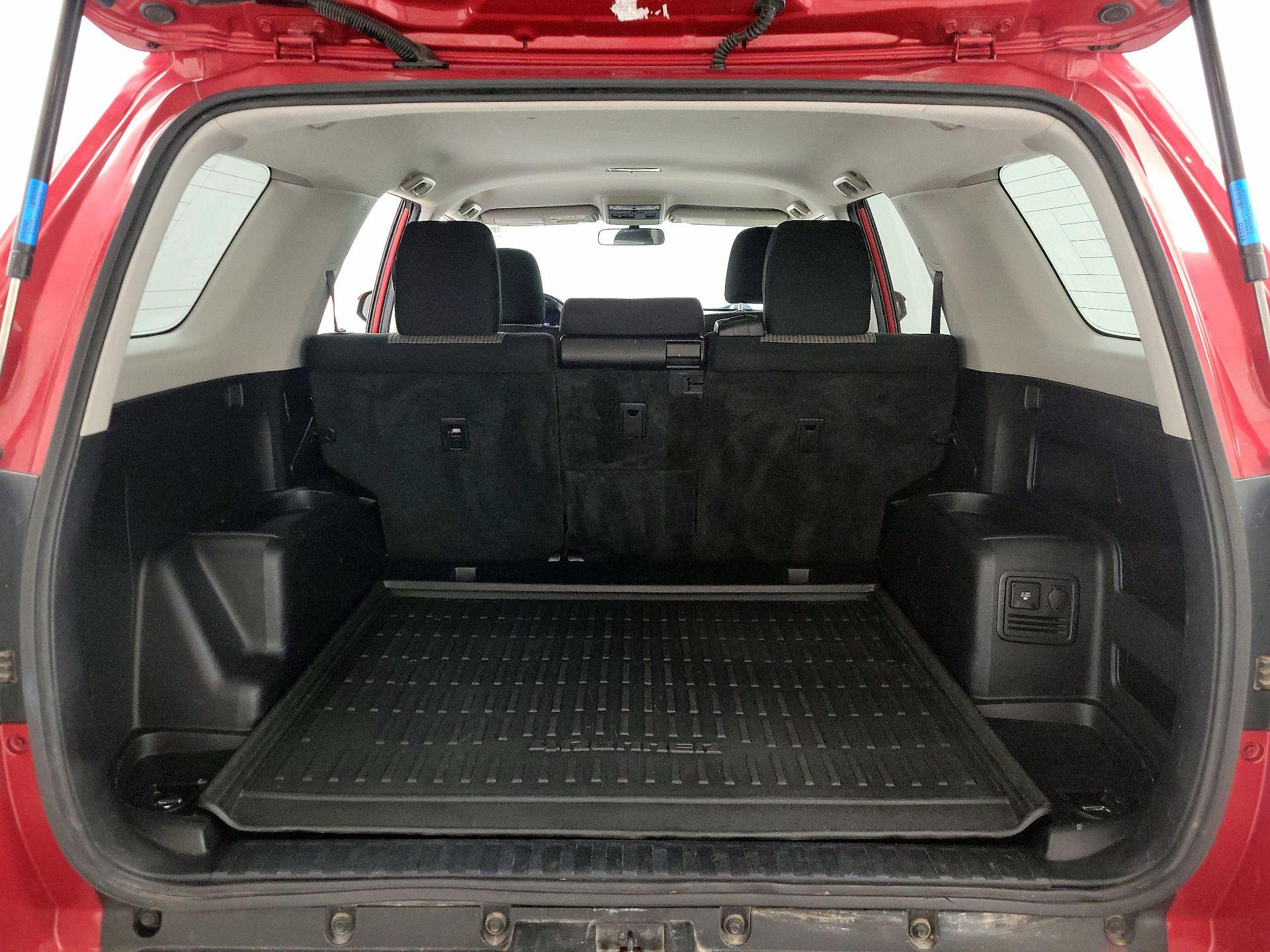Thumbnail: 2016 Toyota 4Runner - 20