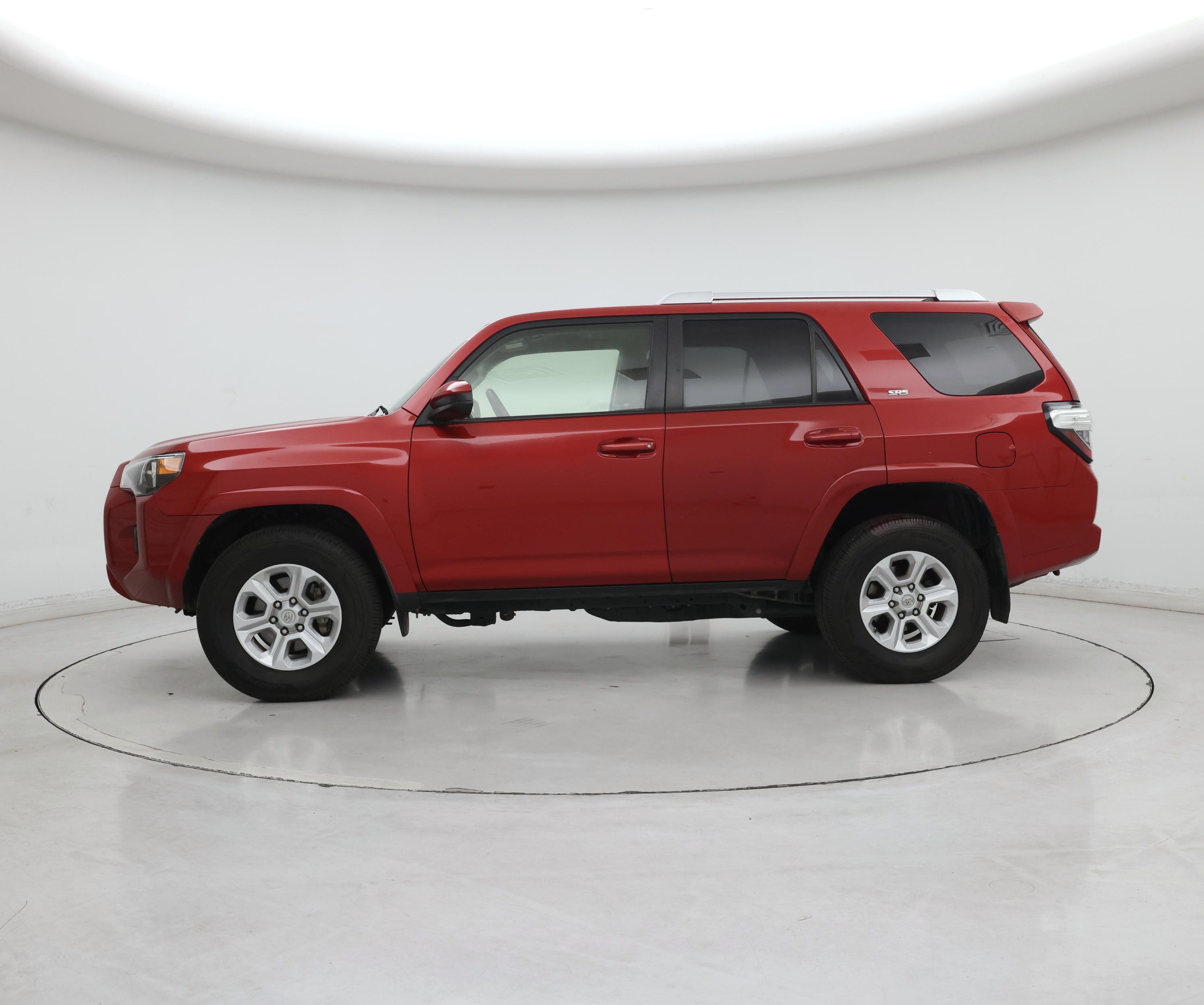 Thumbnail: 2016 Toyota 4Runner - 3