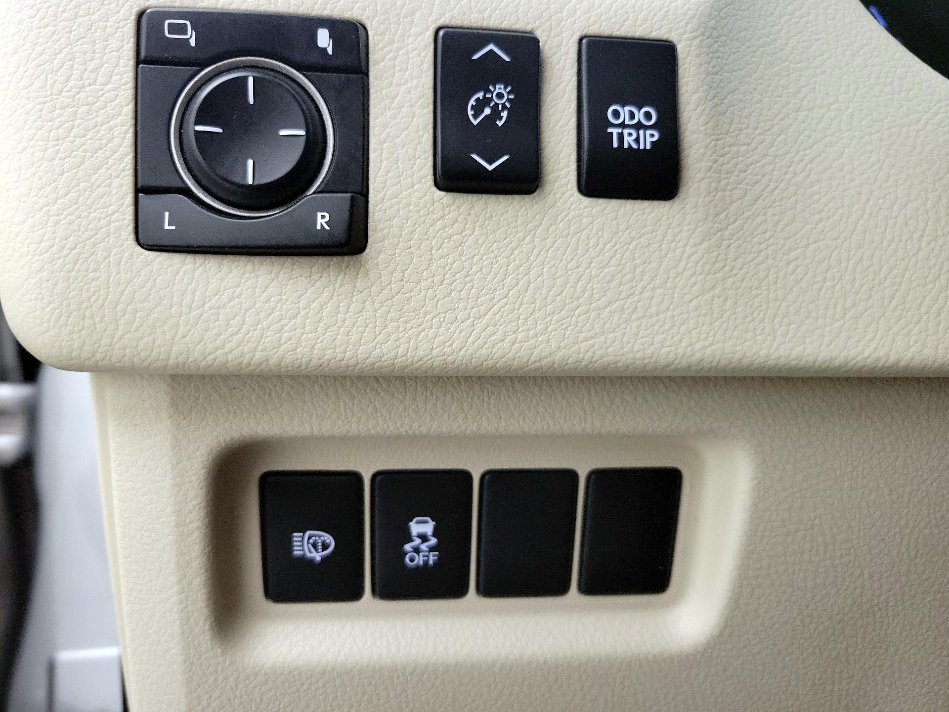 Thumbnail: 2015 Lexus GX - 13
