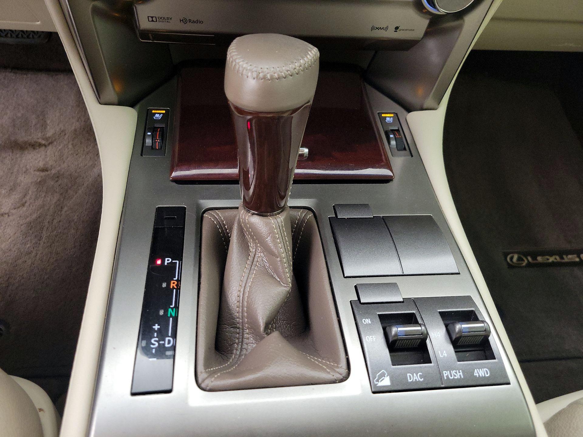 Thumbnail: 2015 Lexus GX - 18