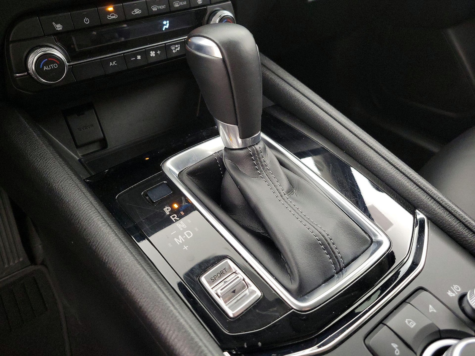 2025 Mazda CX-5 S Select Package - Photo 18