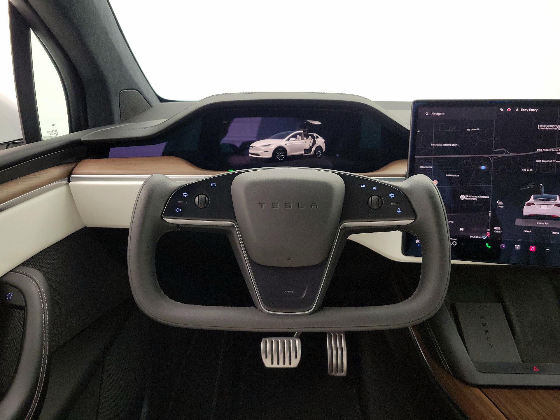 Thumbnail: 2023 Tesla Model X - 10