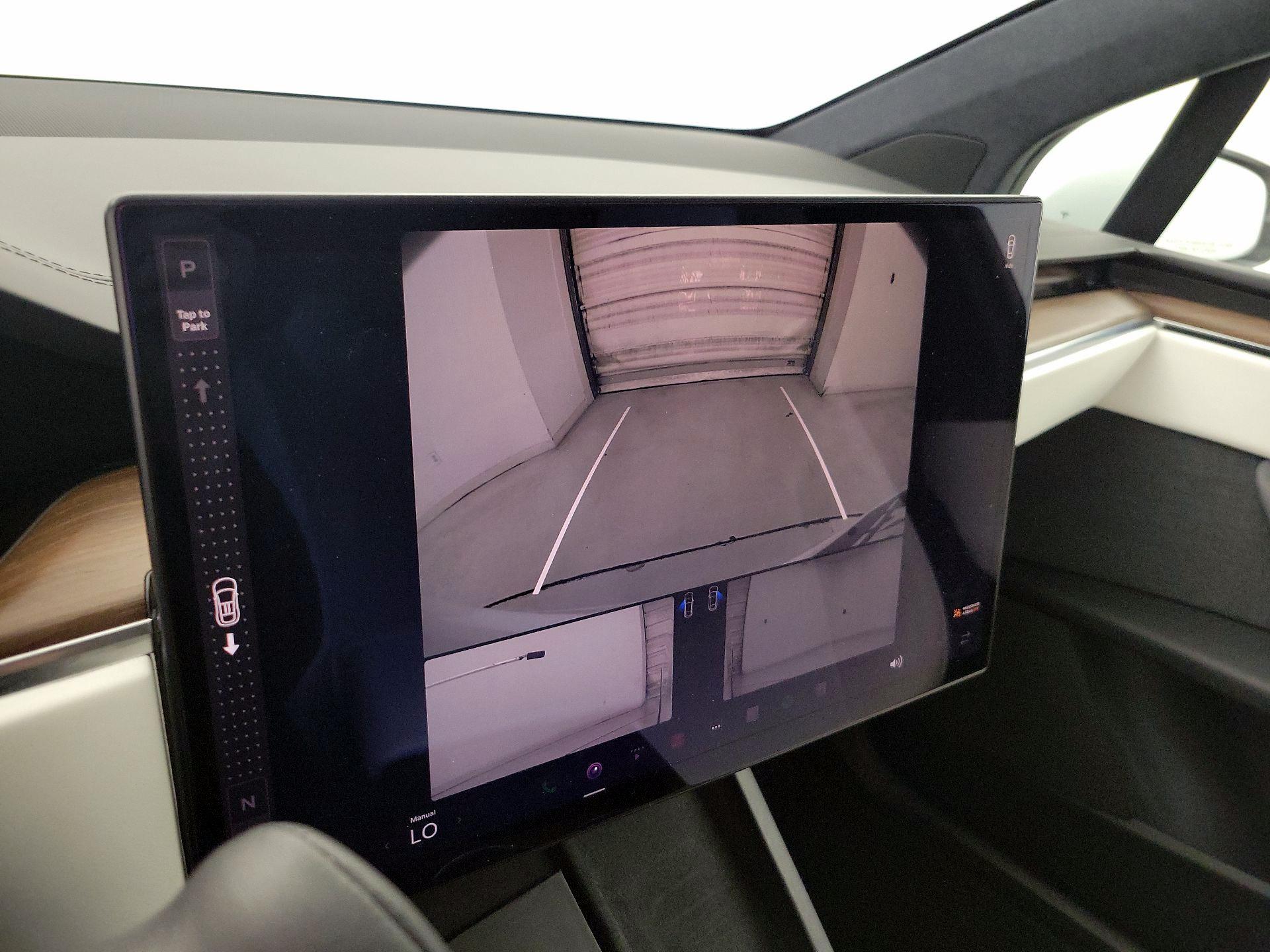 Thumbnail: 2023 Tesla Model X - 14