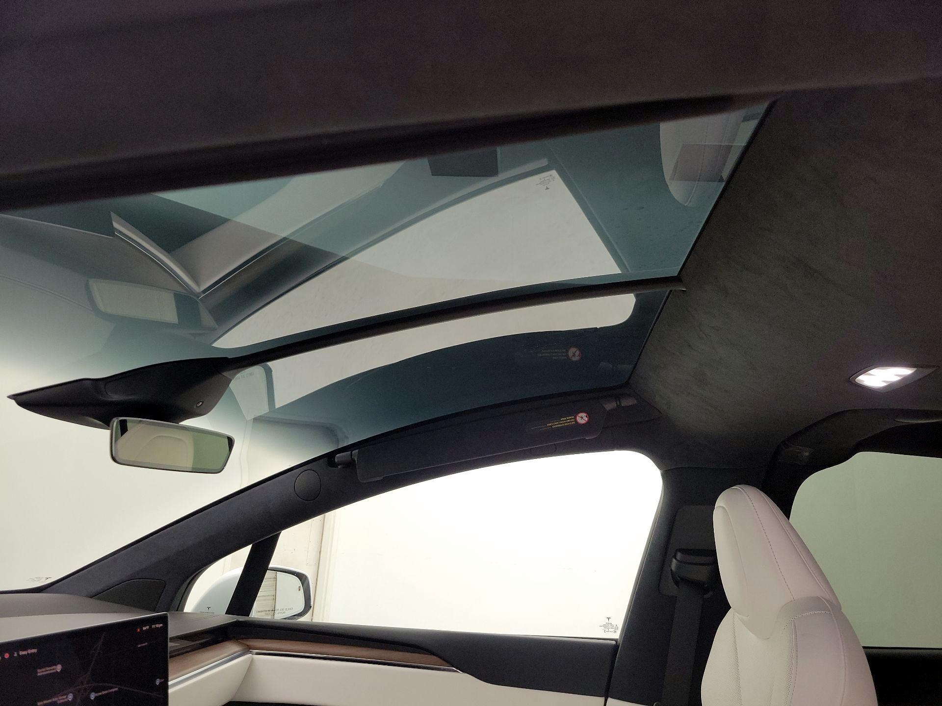 Thumbnail: 2023 Tesla Model X - 19