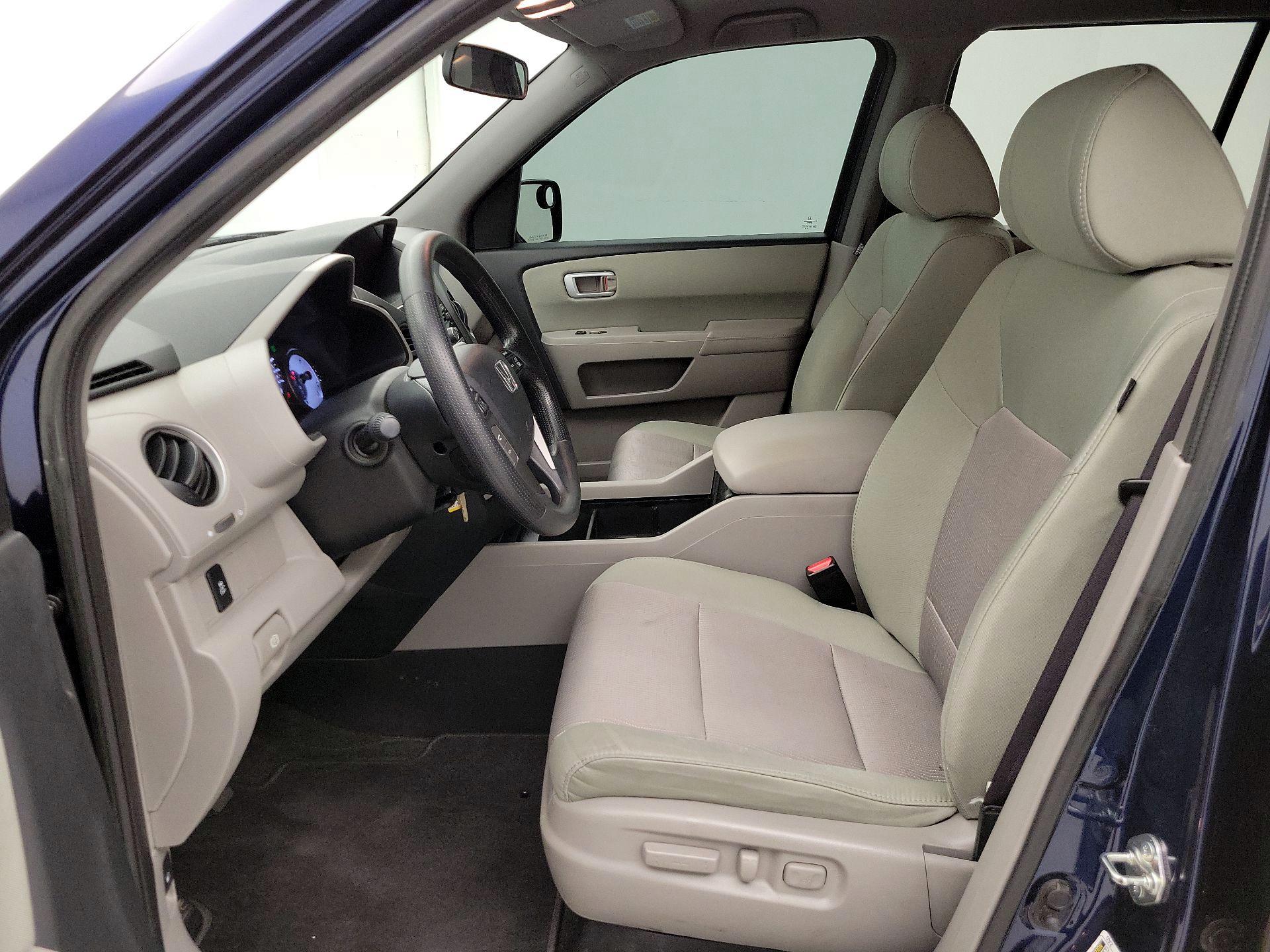 Thumbnail: 2015 Honda Pilot - 11
