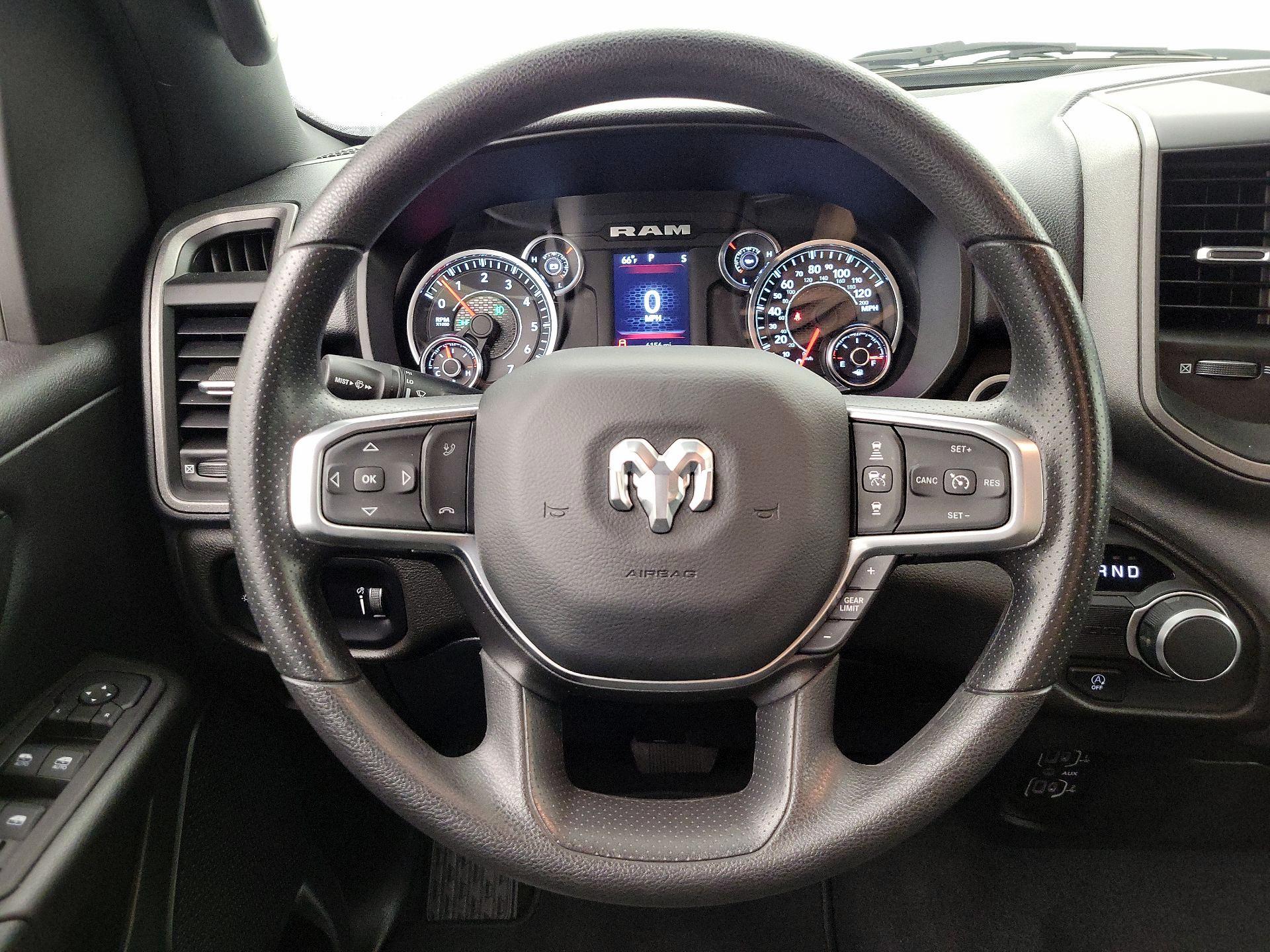 Thumbnail: 2025 RAM 1500 - 10