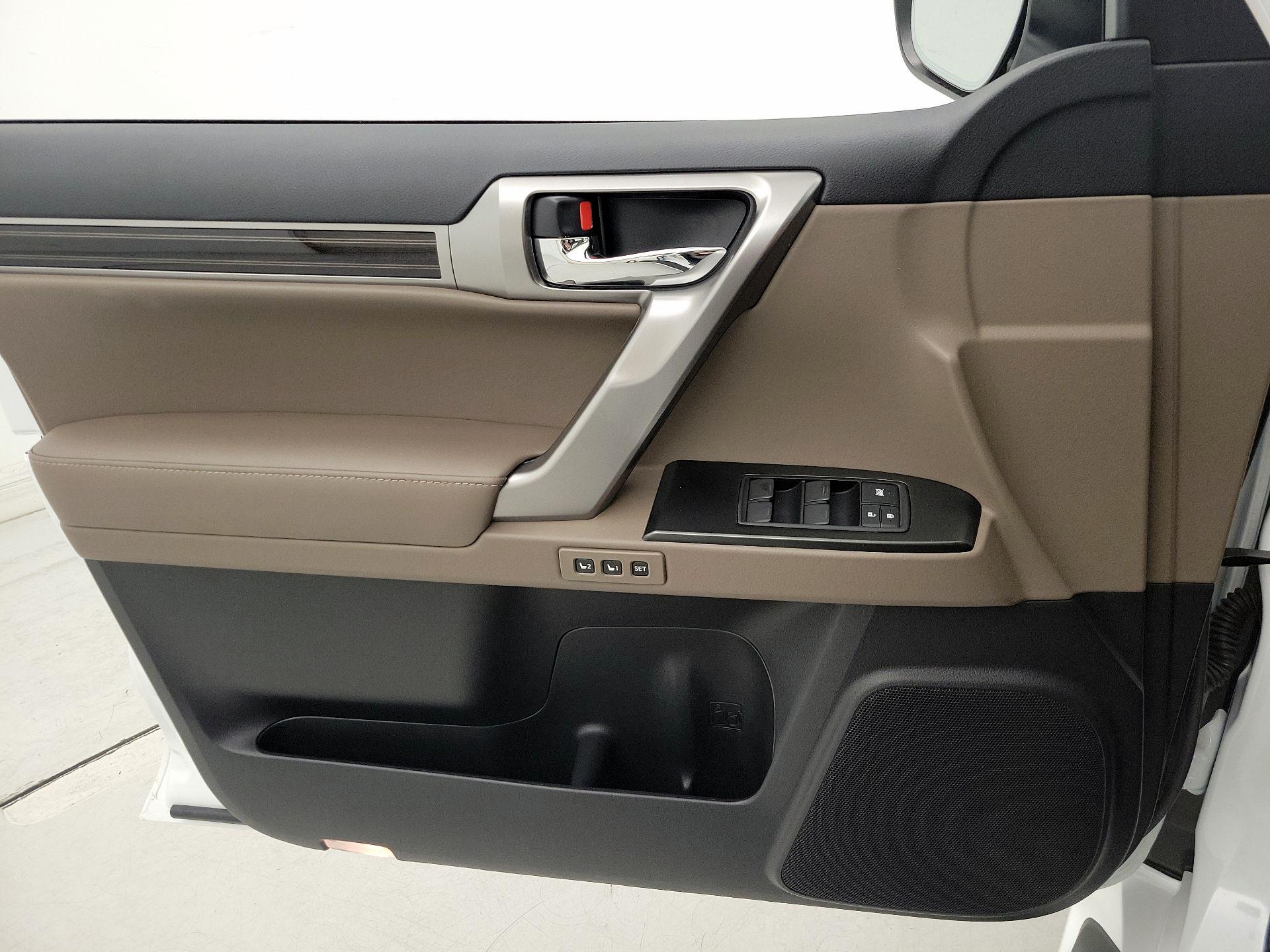 Thumbnail: 2022 Lexus GX - 12
