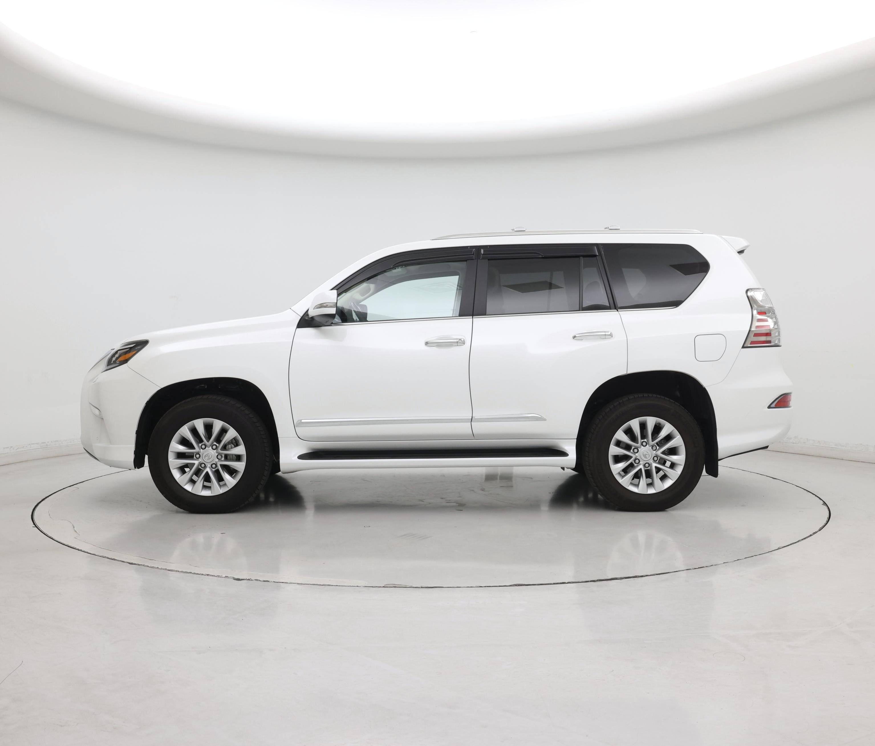 Thumbnail: 2022 Lexus GX - 3