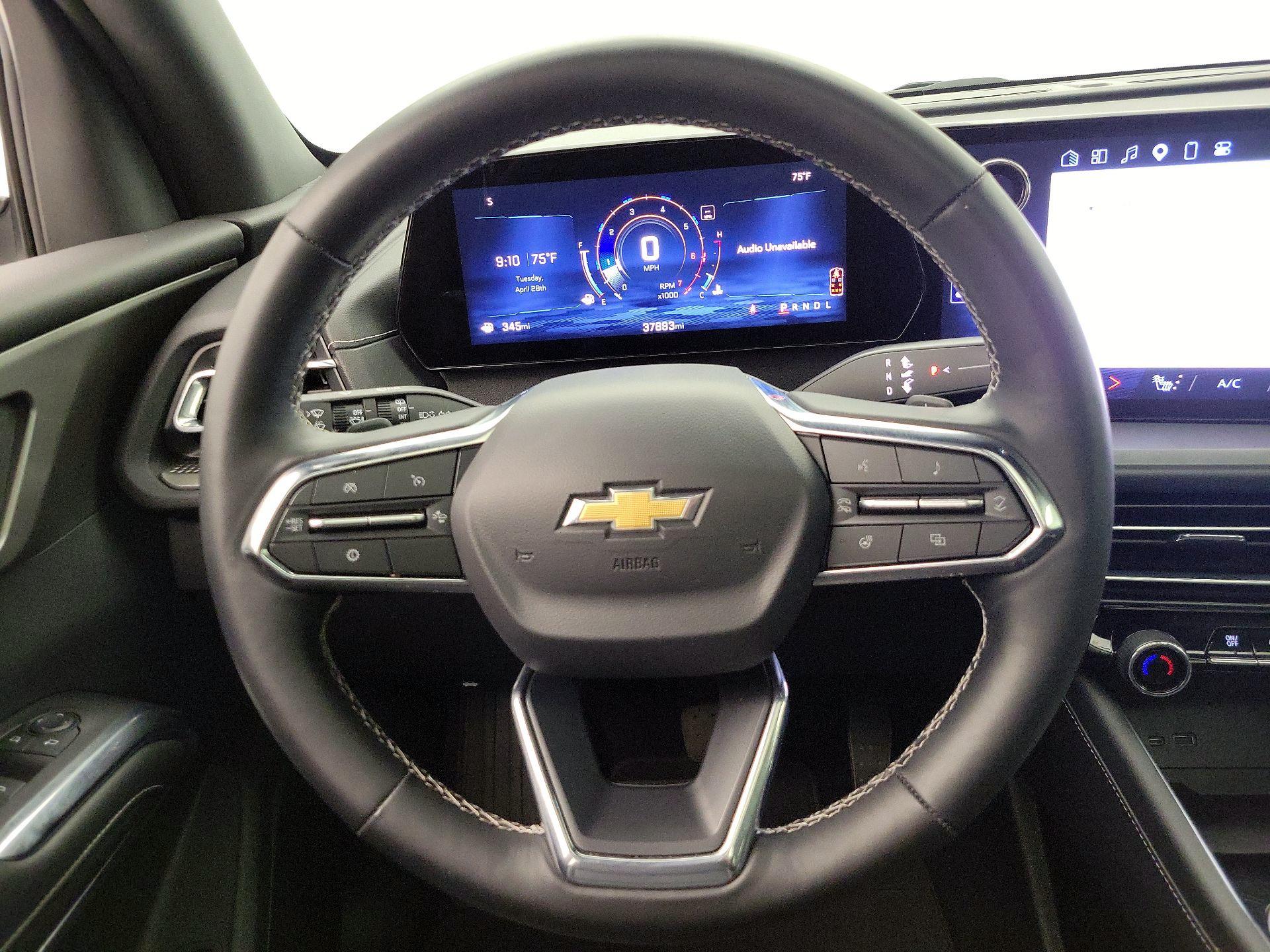 Thumbnail: 2025 Chevrolet Traverse - 10