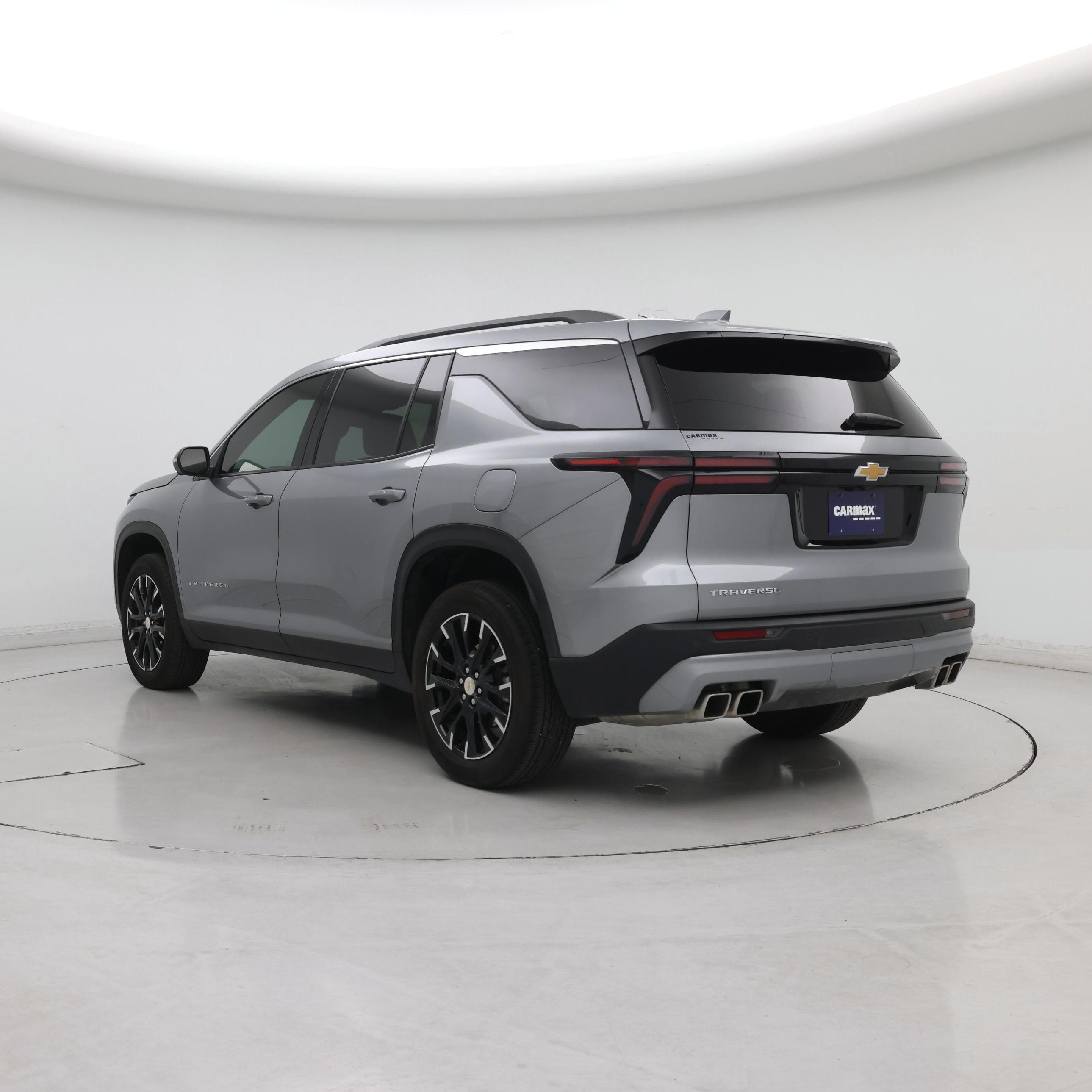 Thumbnail: 2025 Chevrolet Traverse - 2