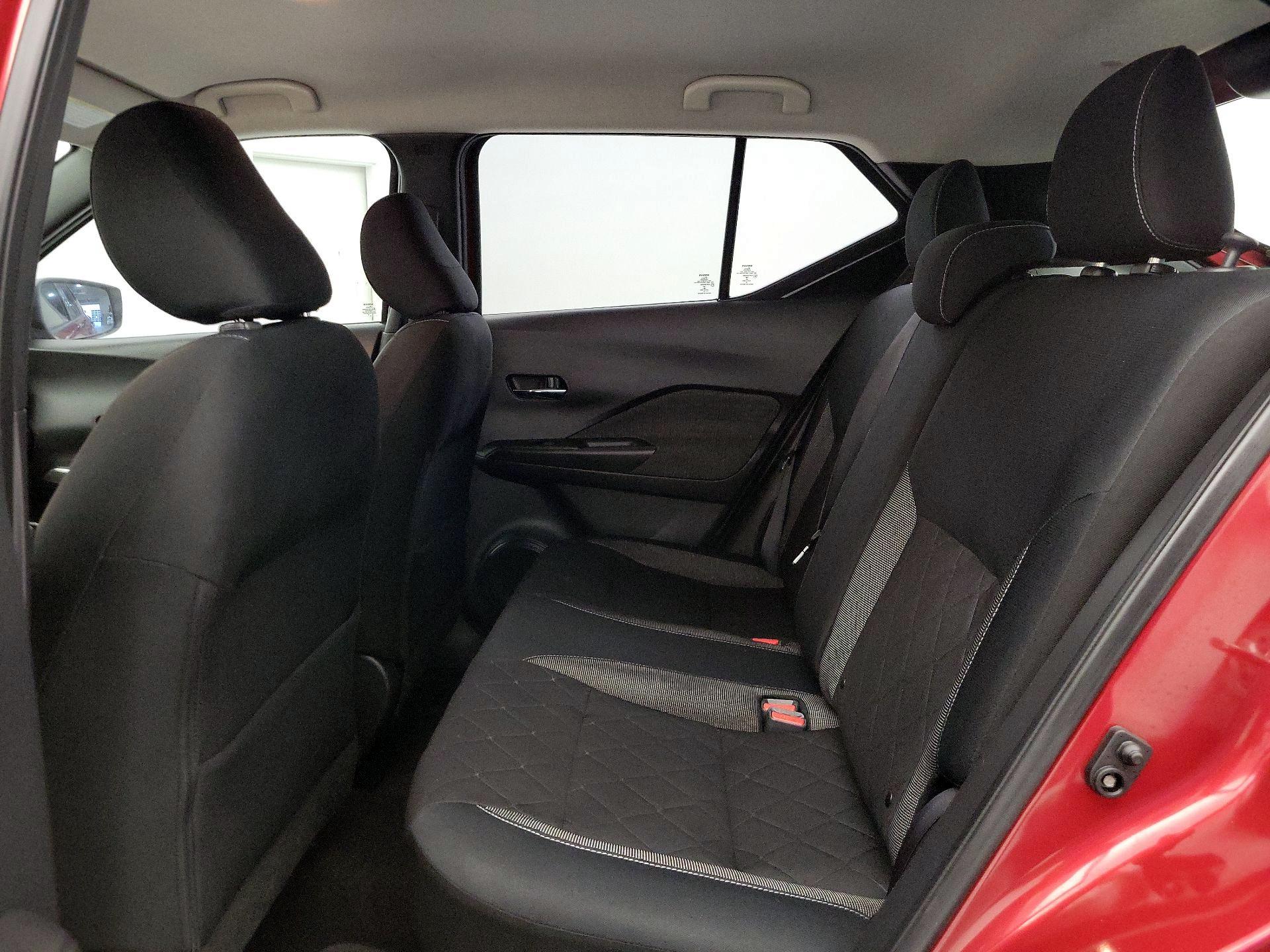 Thumbnail: 2019 Nissan Kicks - 19