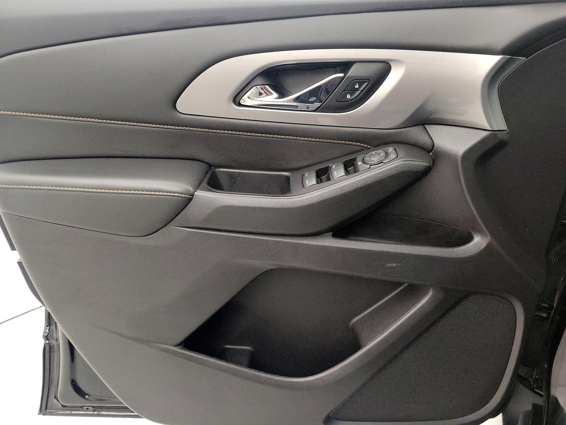 Thumbnail: 2019 Chevrolet Traverse - 12