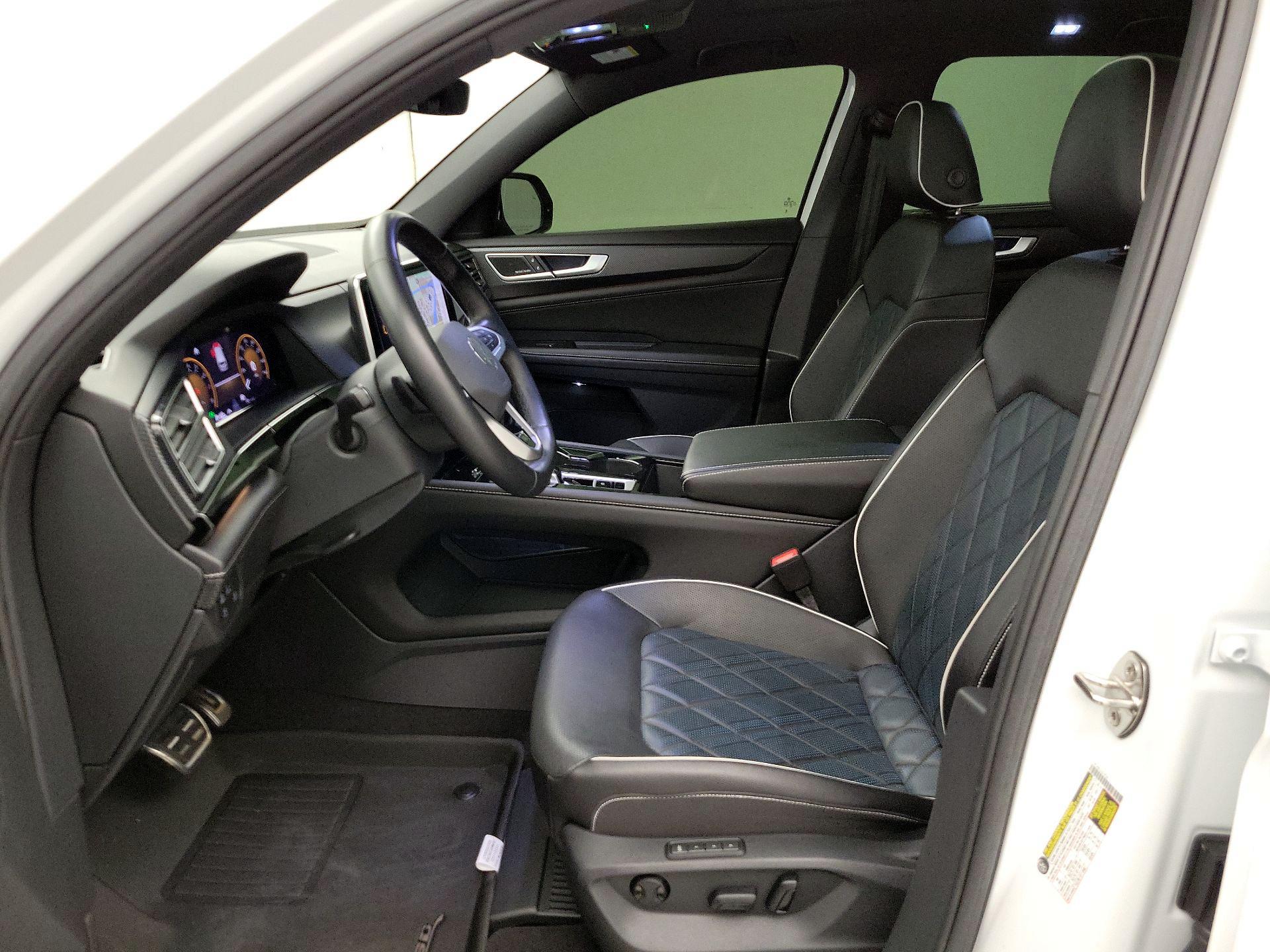 Thumbnail: 2024 Volkswagen Atlas - 11