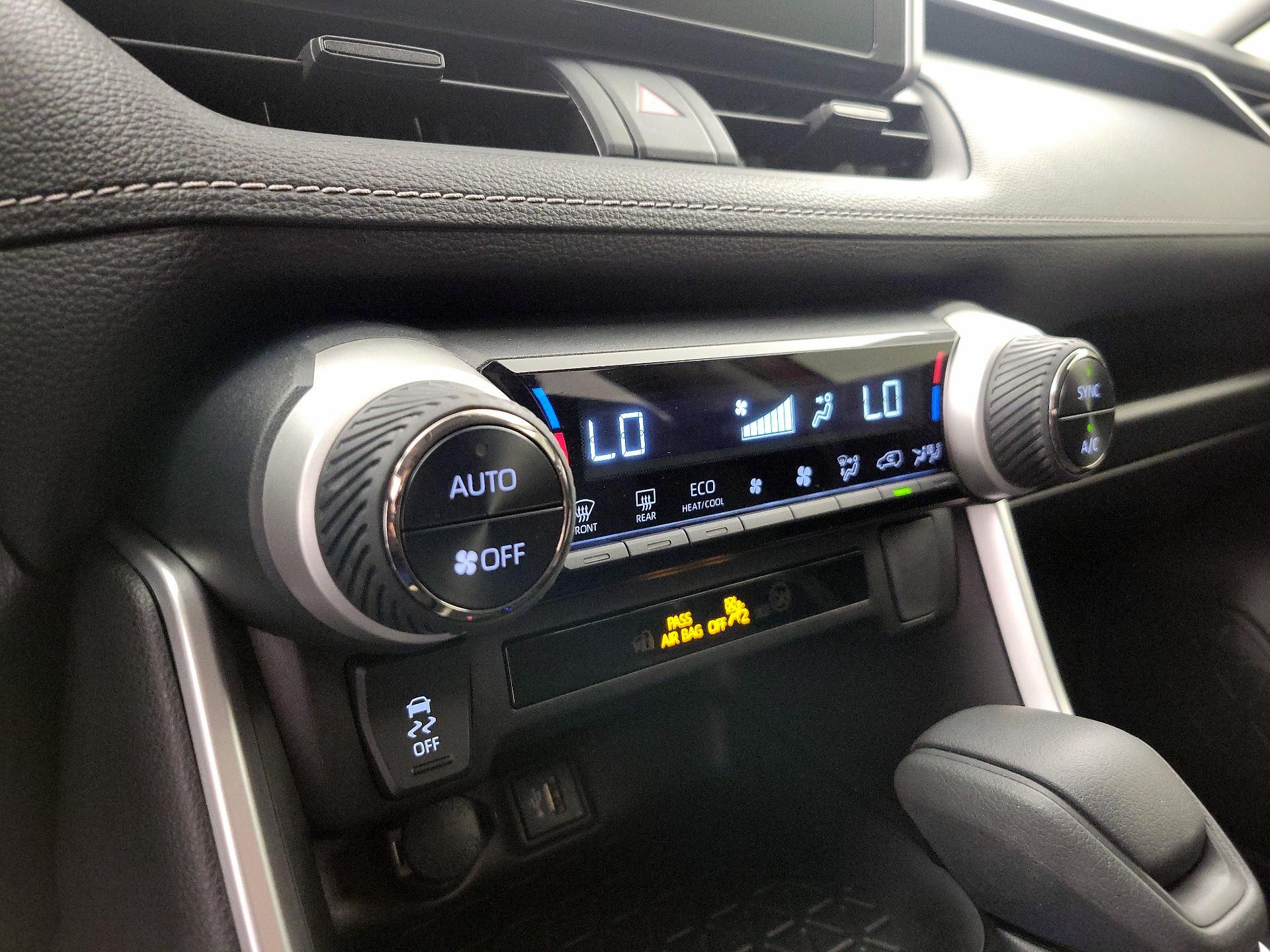 Thumbnail: 2024 Toyota RAV4 - 16