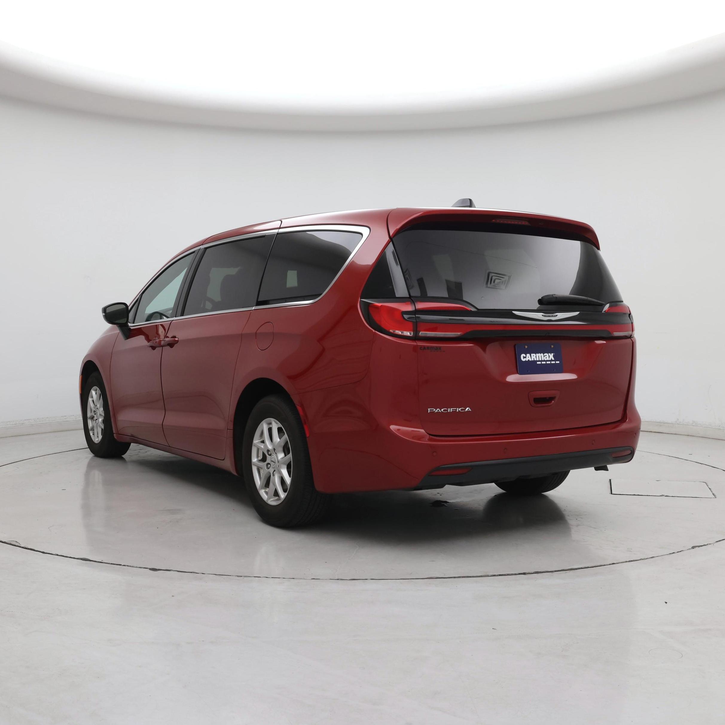Thumbnail: 2025 Chrysler Pacifica - 2