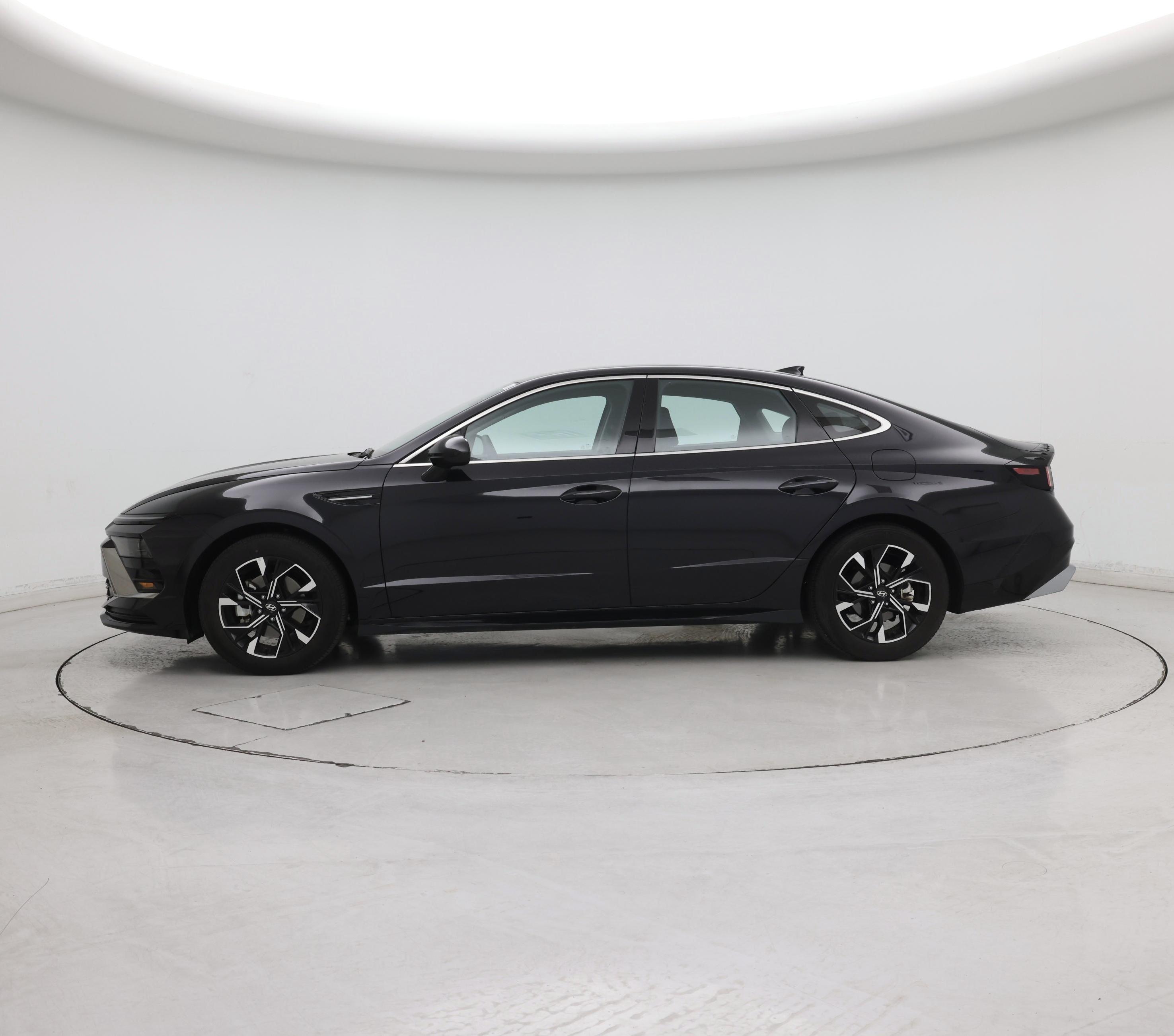 Thumbnail: 2025 Hyundai Sonata - 3