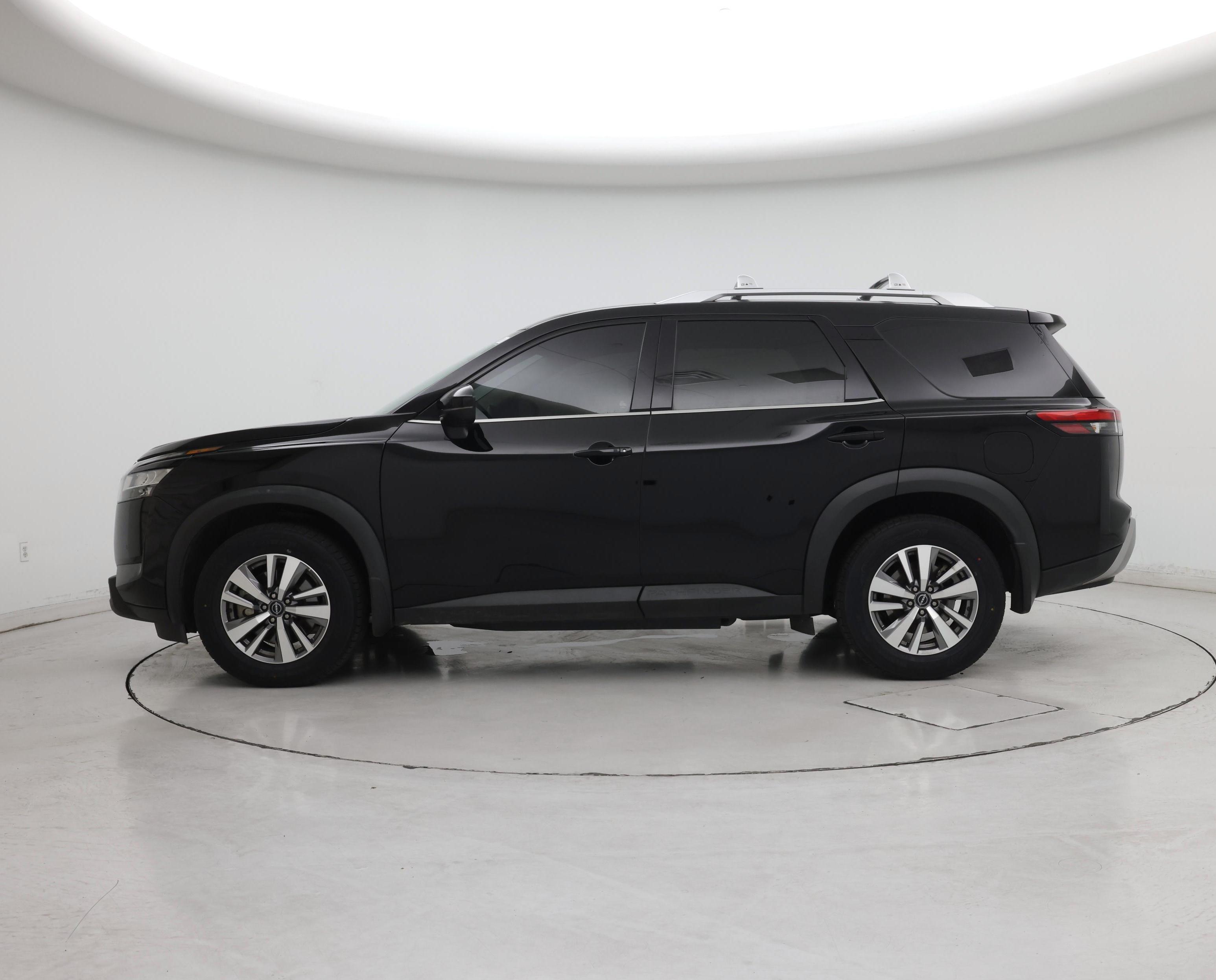 Thumbnail: 2023 Nissan Pathfinder - 3