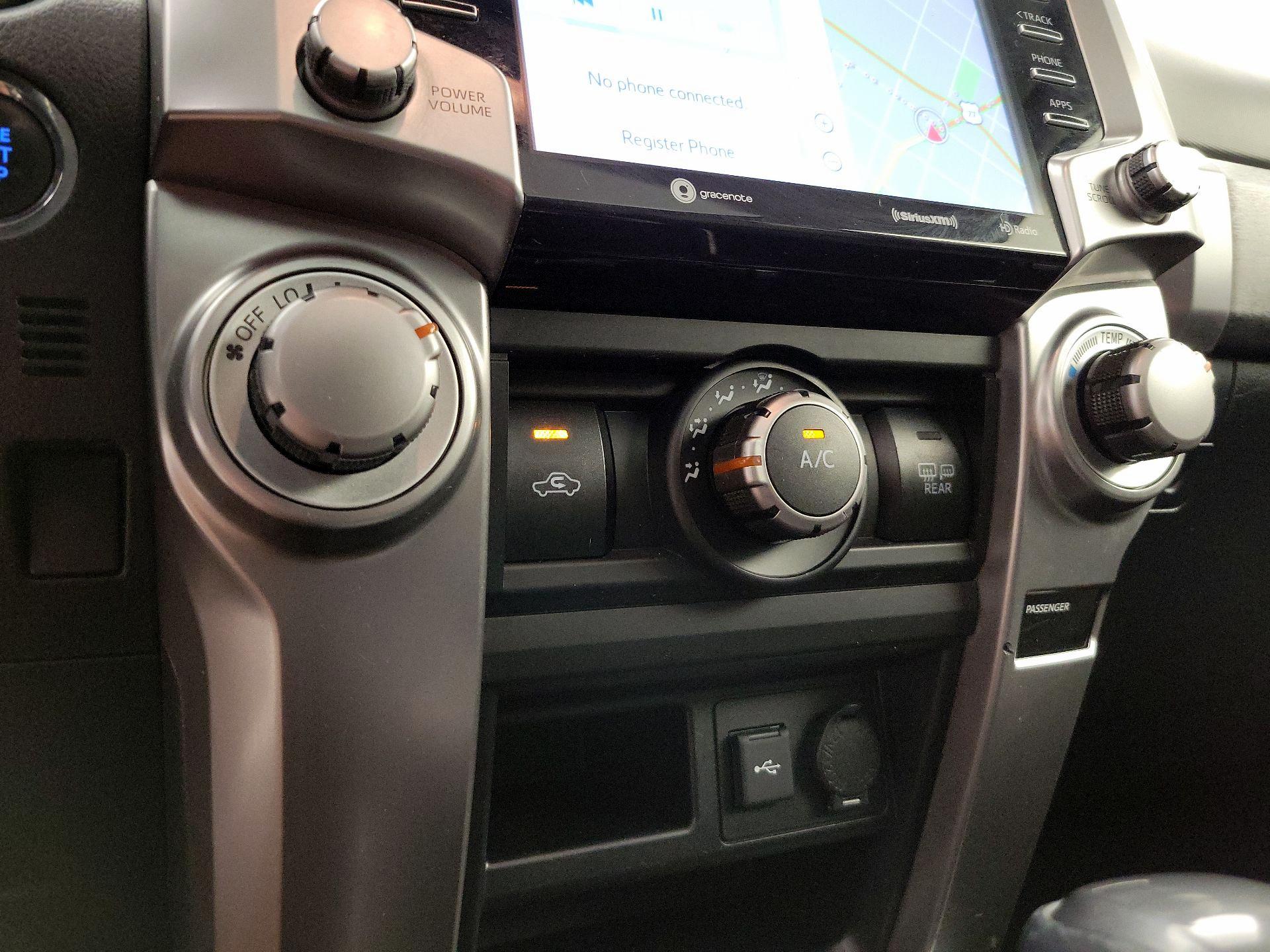 Thumbnail: 2021 Toyota 4Runner - 17