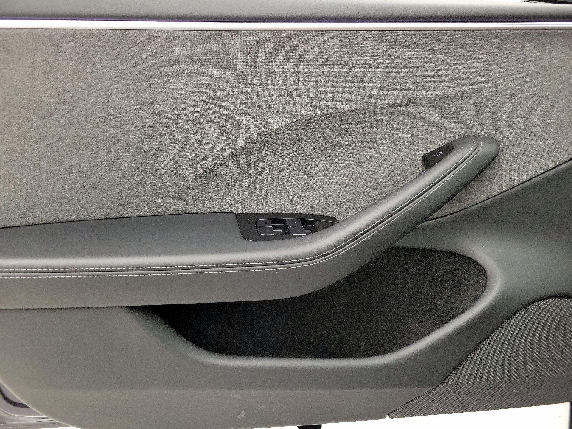 Thumbnail: 2024 Tesla Model 3 - 12
