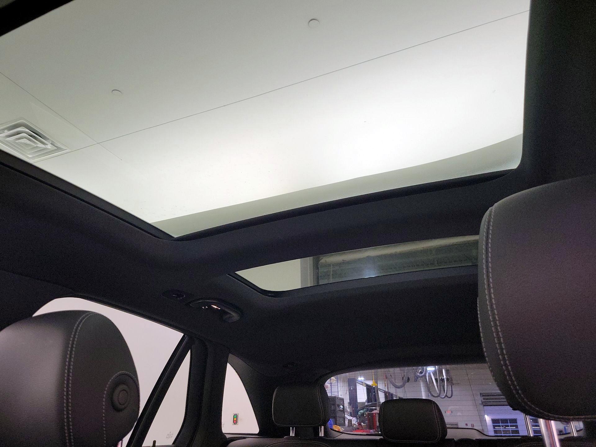 Thumbnail: 2022 Mercedes-Benz GLC - 19