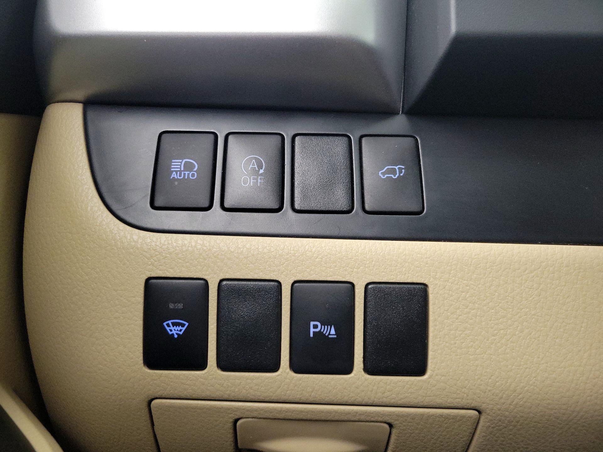 Thumbnail: 2019 Toyota Highlander - 13