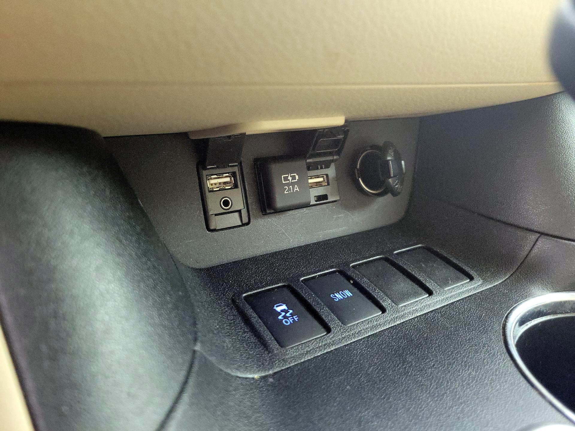 Thumbnail: 2019 Toyota Highlander - 19