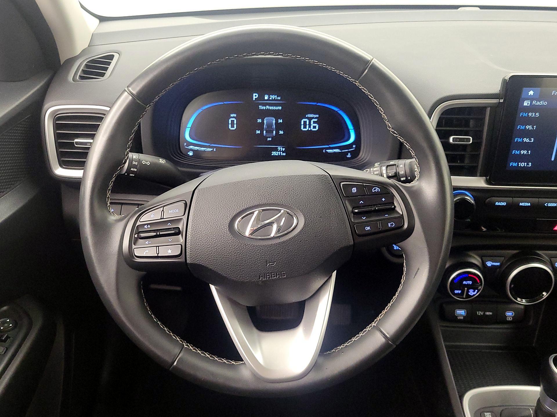 Thumbnail: 2025 Hyundai Venue - 10
