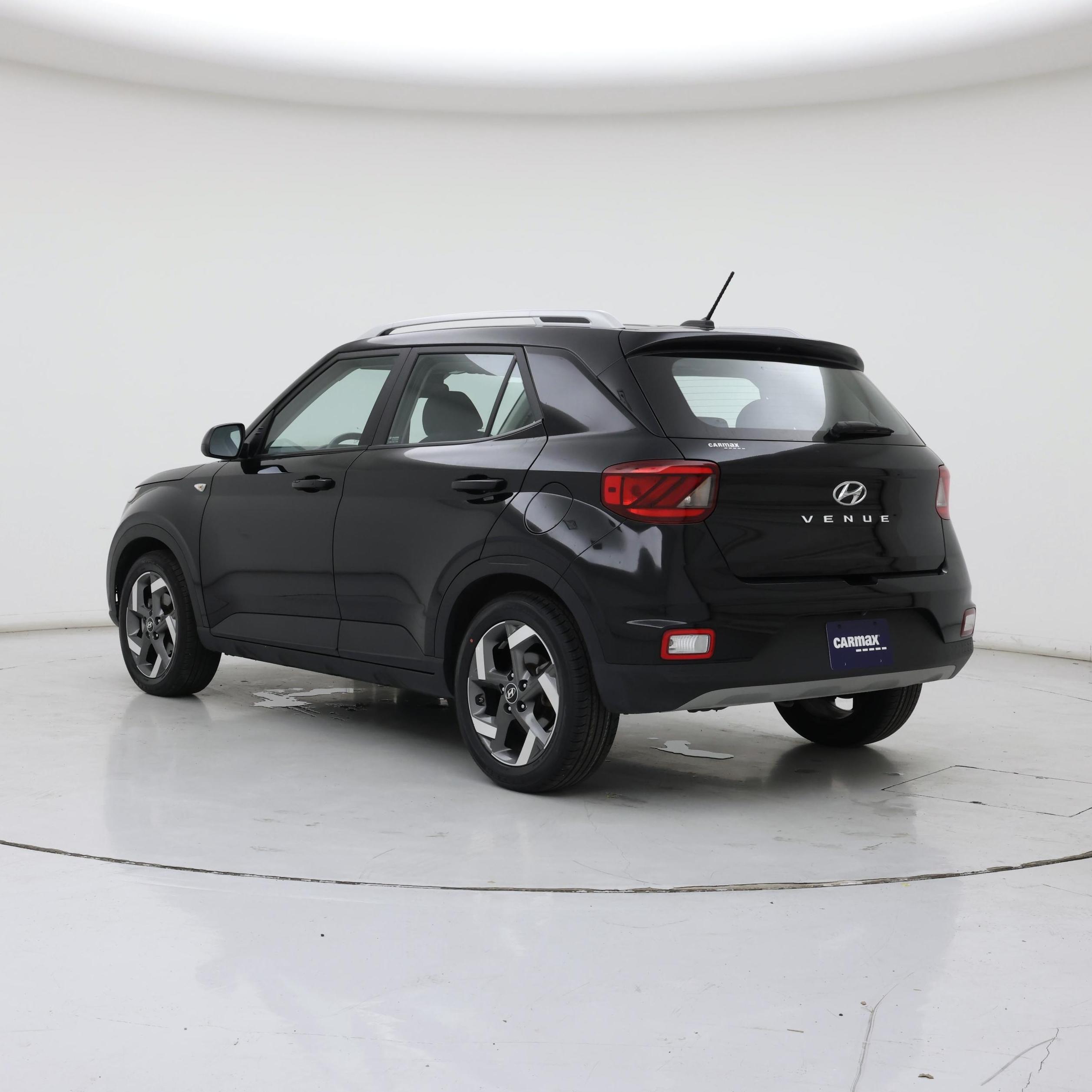Thumbnail: 2025 Hyundai Venue - 2