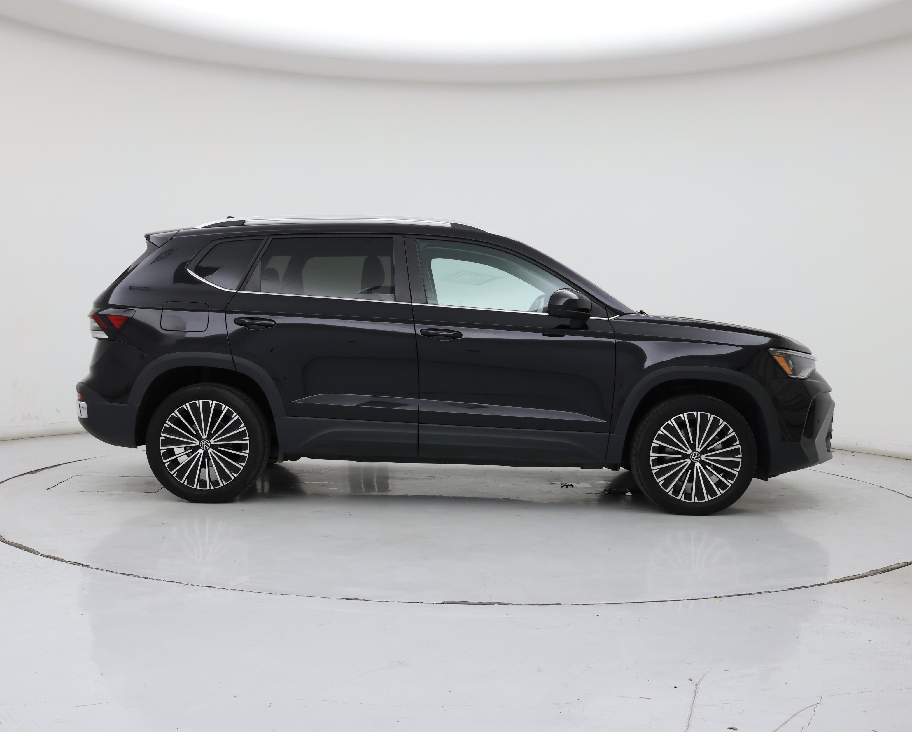 Thumbnail: 2025 Volkswagen Taos - 7