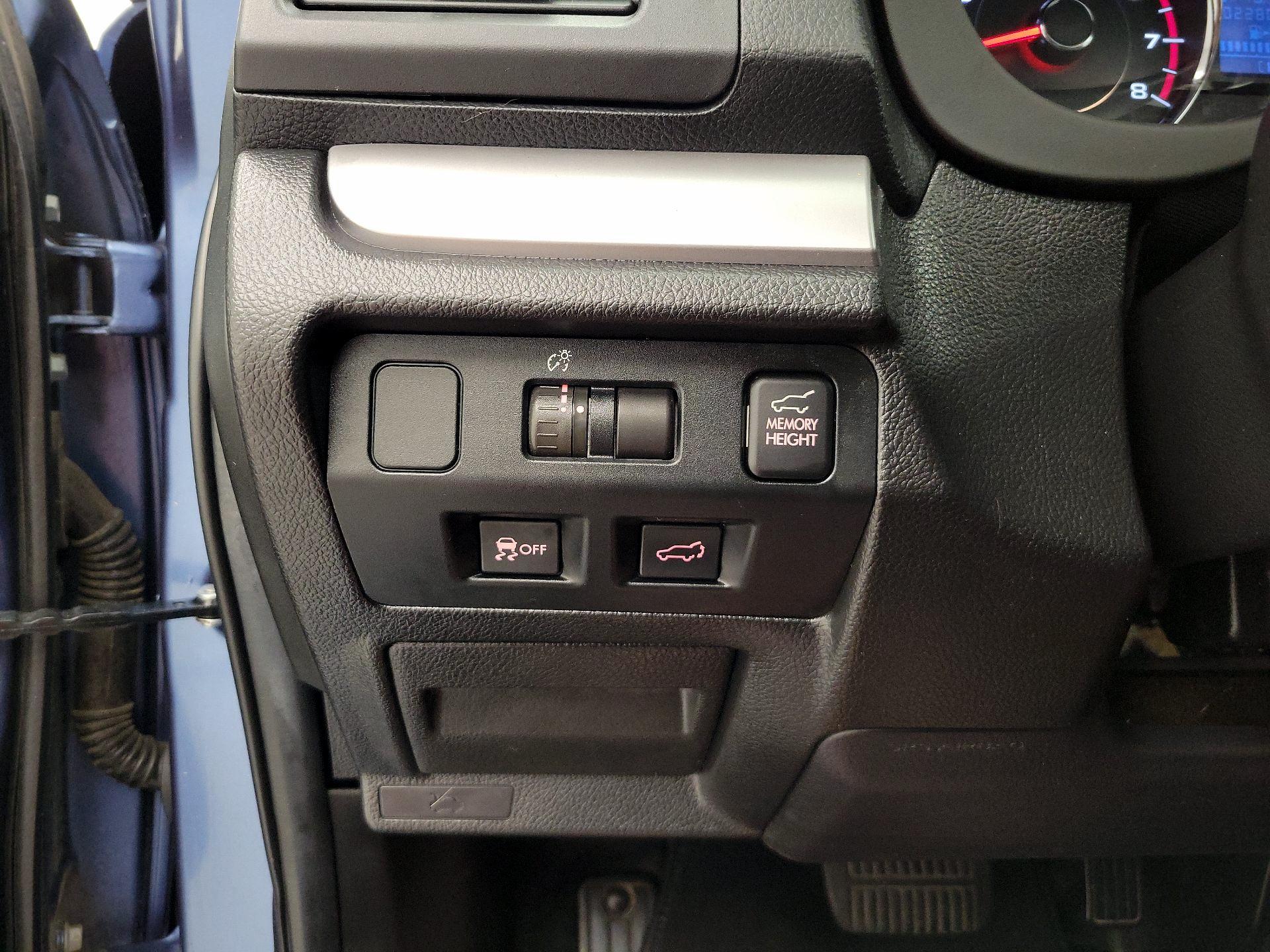 Thumbnail: 2015 Subaru Forester - 13