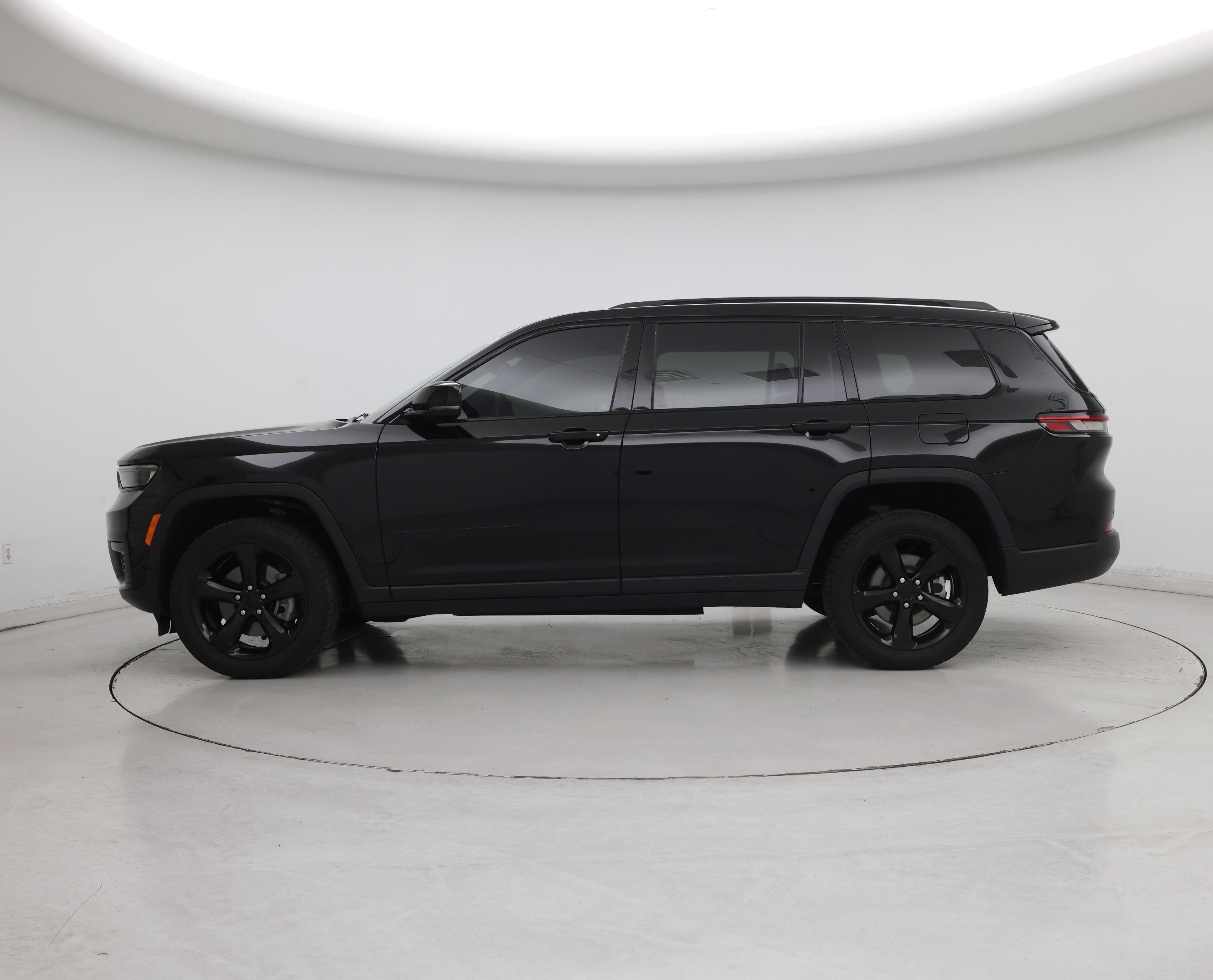 Thumbnail: 2023 Jeep Grand Cherokee L - 3